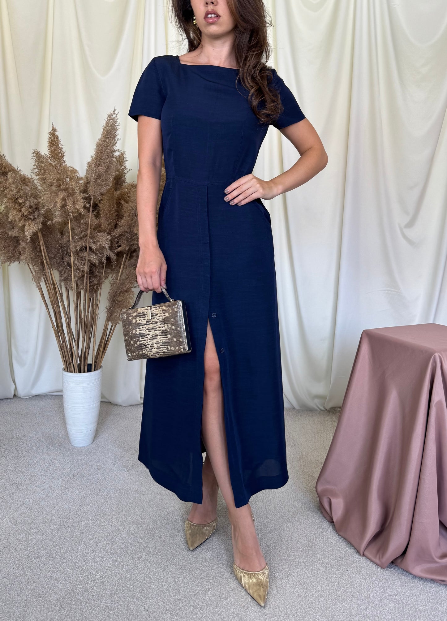 Back! Rochie MARELLA by MAX MARA din vâscoză și in, închidere cu fermoar și nasturi ( mărimea S )