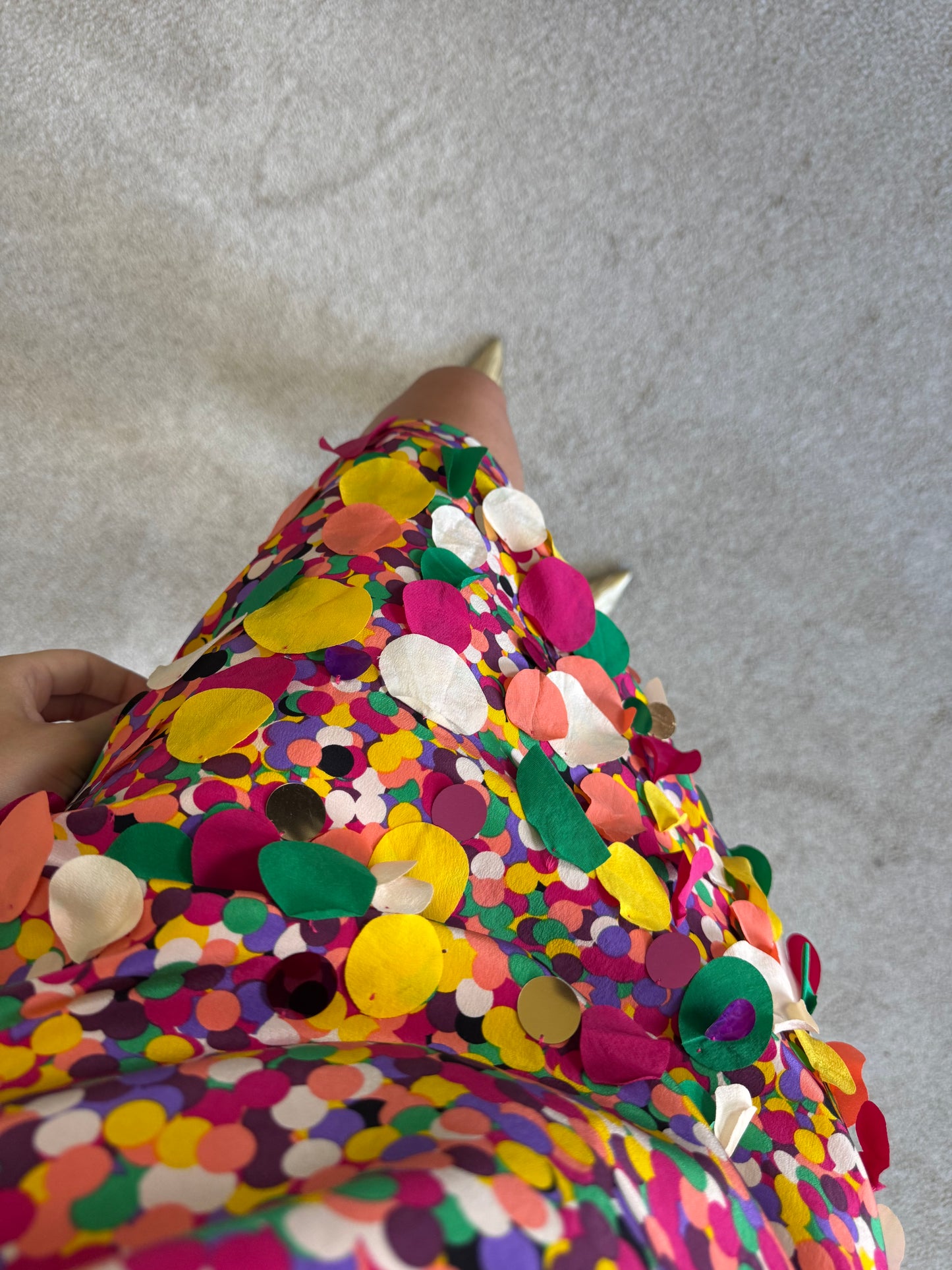 Rochie din 100% mătase naturală viu colorată cu imprimeu vibrant si aplicații 3D (mărimea S - S/M micut)