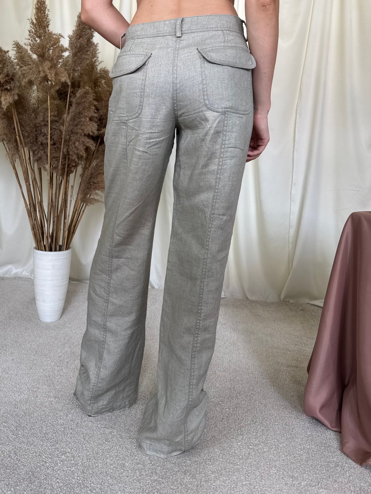 Pantaloni lejeri din 100% in cu detaliu tip șnur 
(Mărimea 40/M-L)