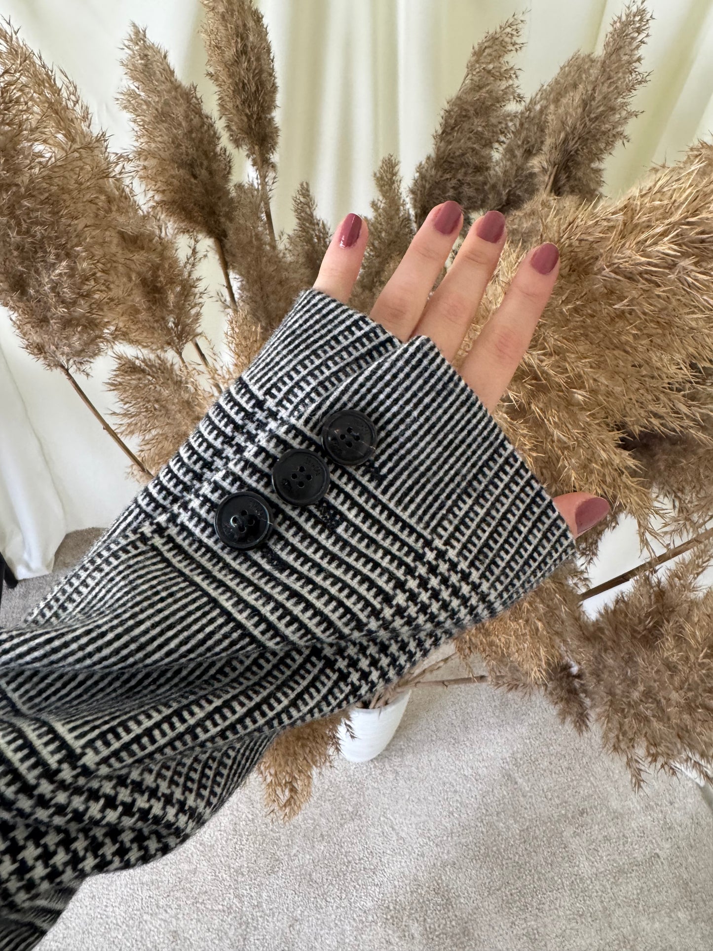 Palton DKNY din lână mărimea M