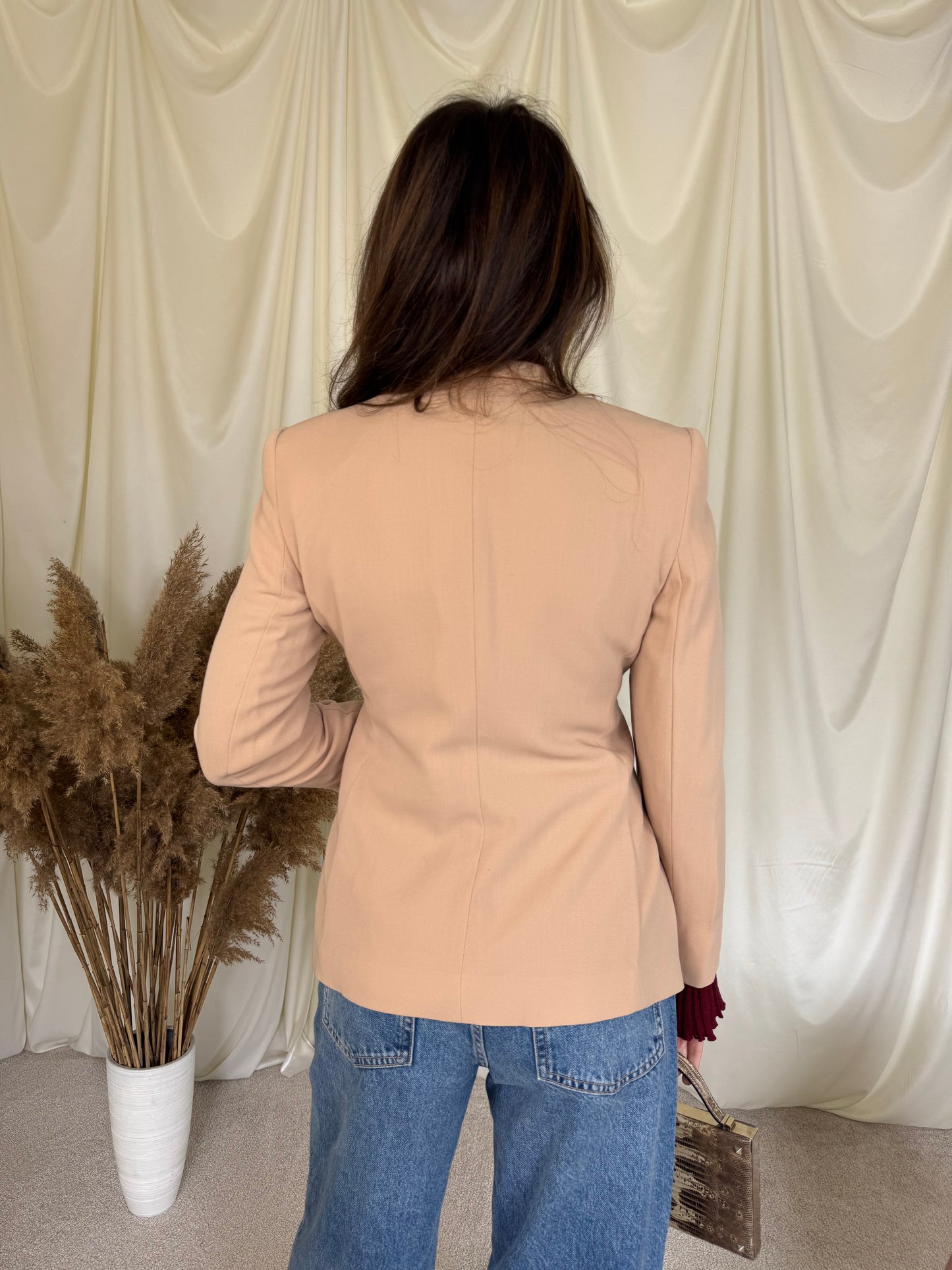 Sacou luxury GIORGIO ARMANI  din stofă de lână fină, cambrat 
(Mărimea XS/S)