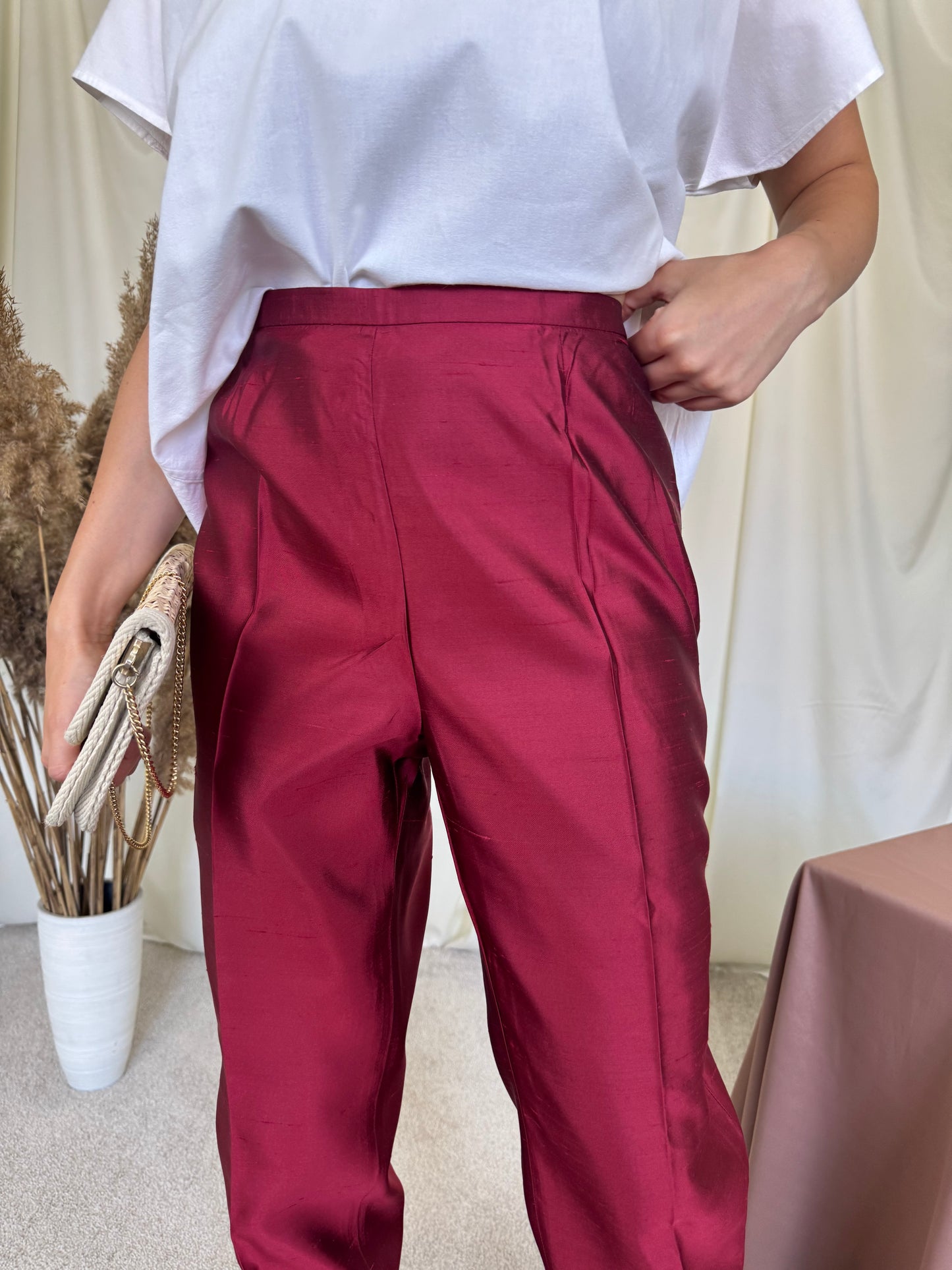 Pantaloni Max Mara din 100% mătase naturală cu talie înaltă ( mărimea M/L)