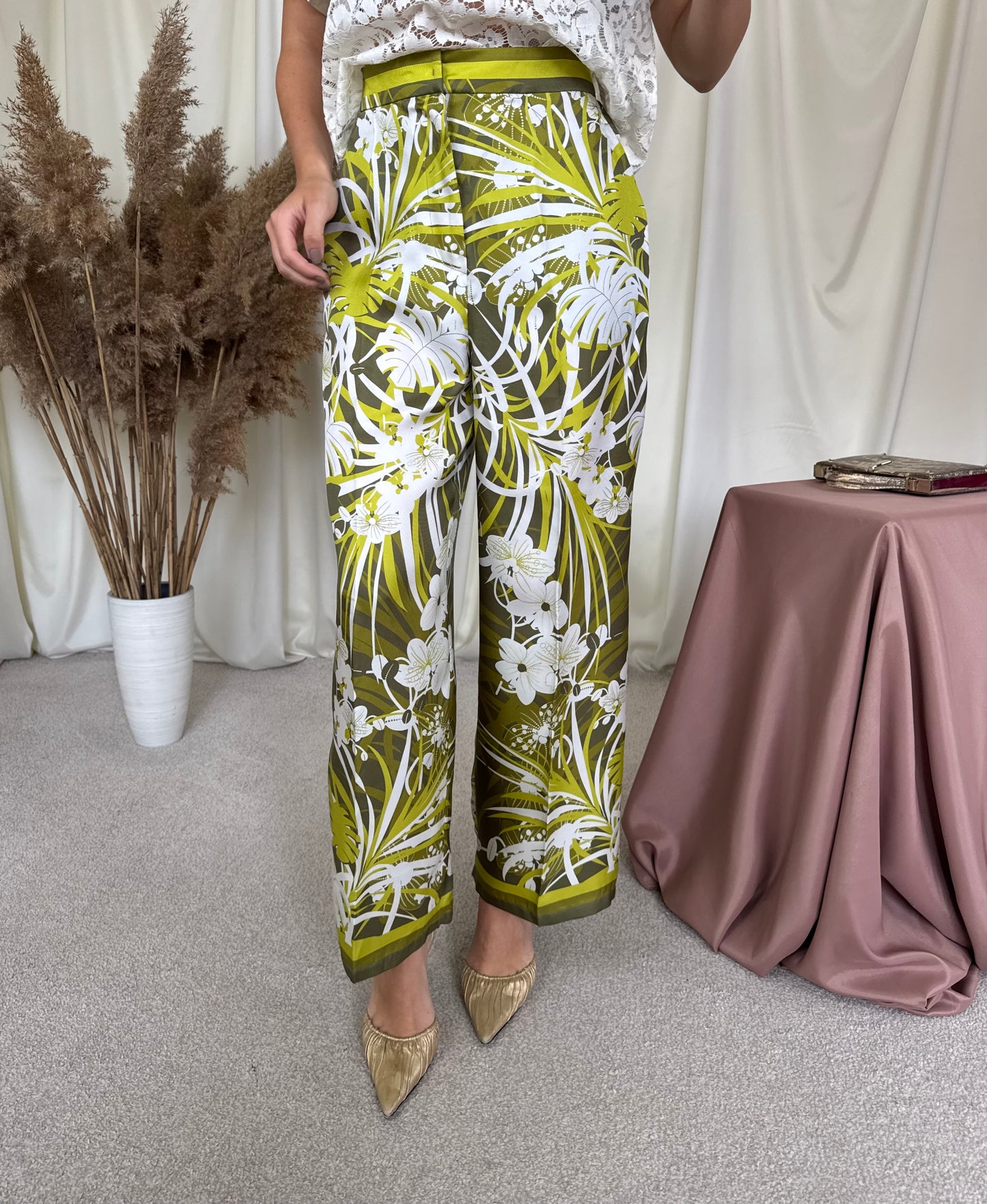 Pantalon MAX MARA din 100% mătase naturală cu print și talie înaltă ( mărimea S-M )