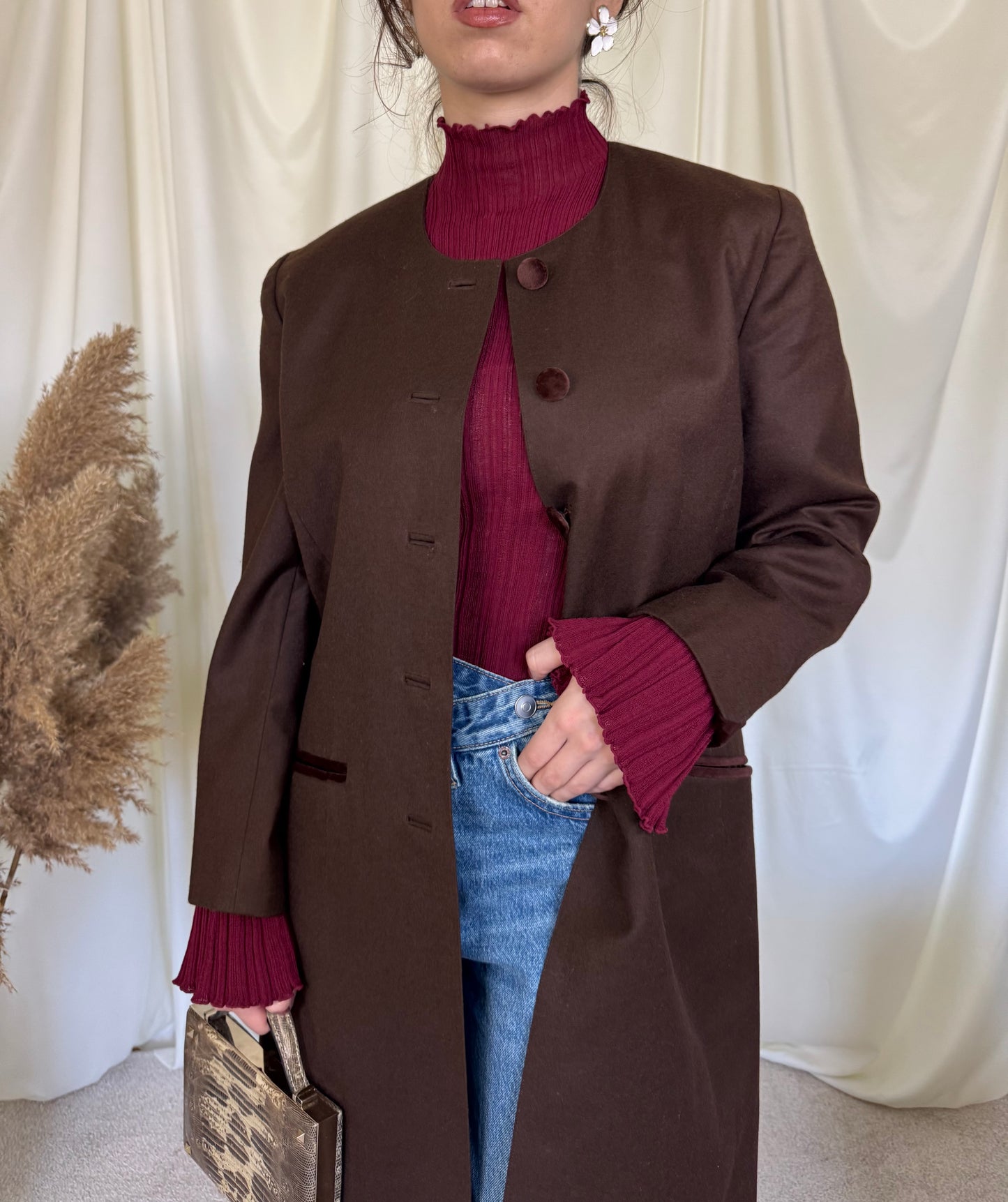 Piesa vintage superbă din lana cu detalii din catifea( mărimea M-L)