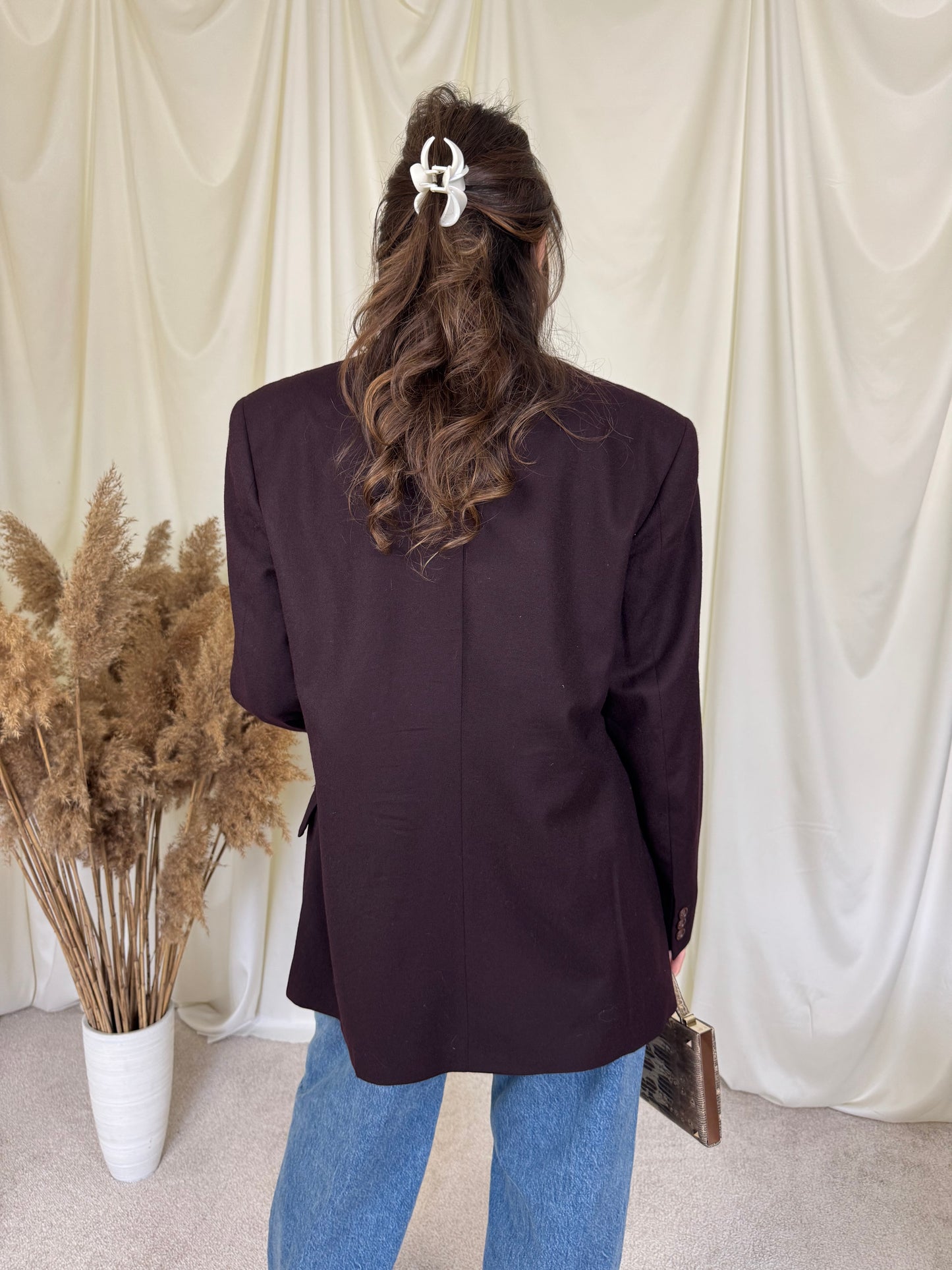 Sacou vintage premium HUGO BOSS tip palton, este mai gros, stofă moale 100% lână 
(Mărimea L)