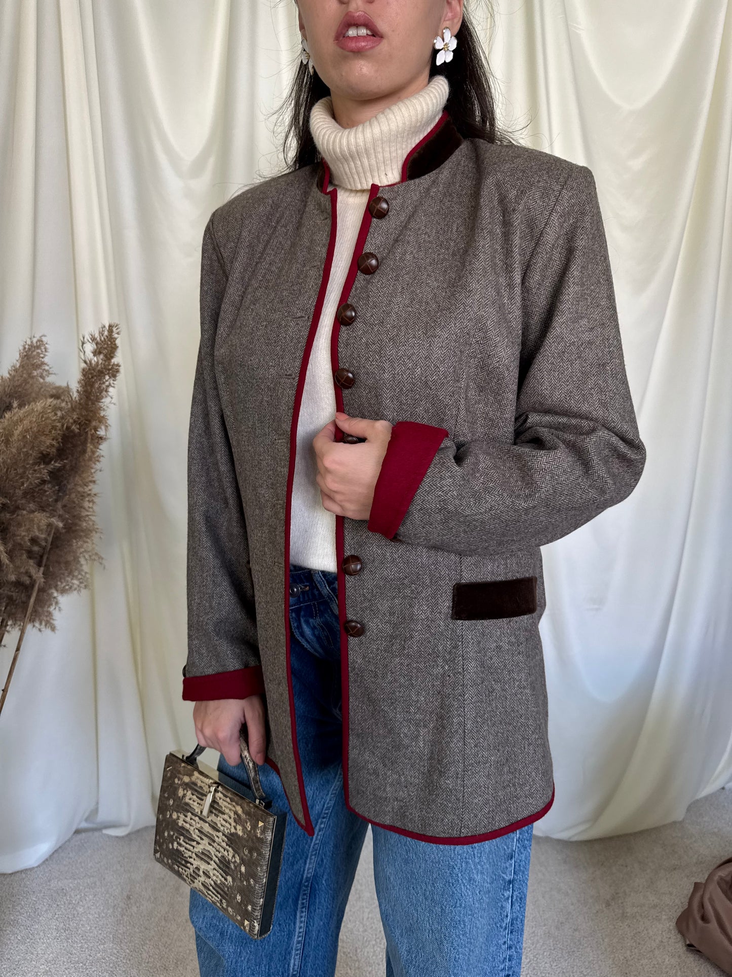 Jacheta vintage din stofă de lână fină tip cașmir( mărimea M)