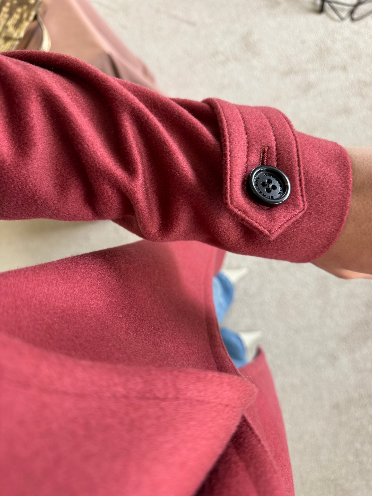 Trench BURBERRY din 100% cașmir cu cordon în talie( mărimea XS)