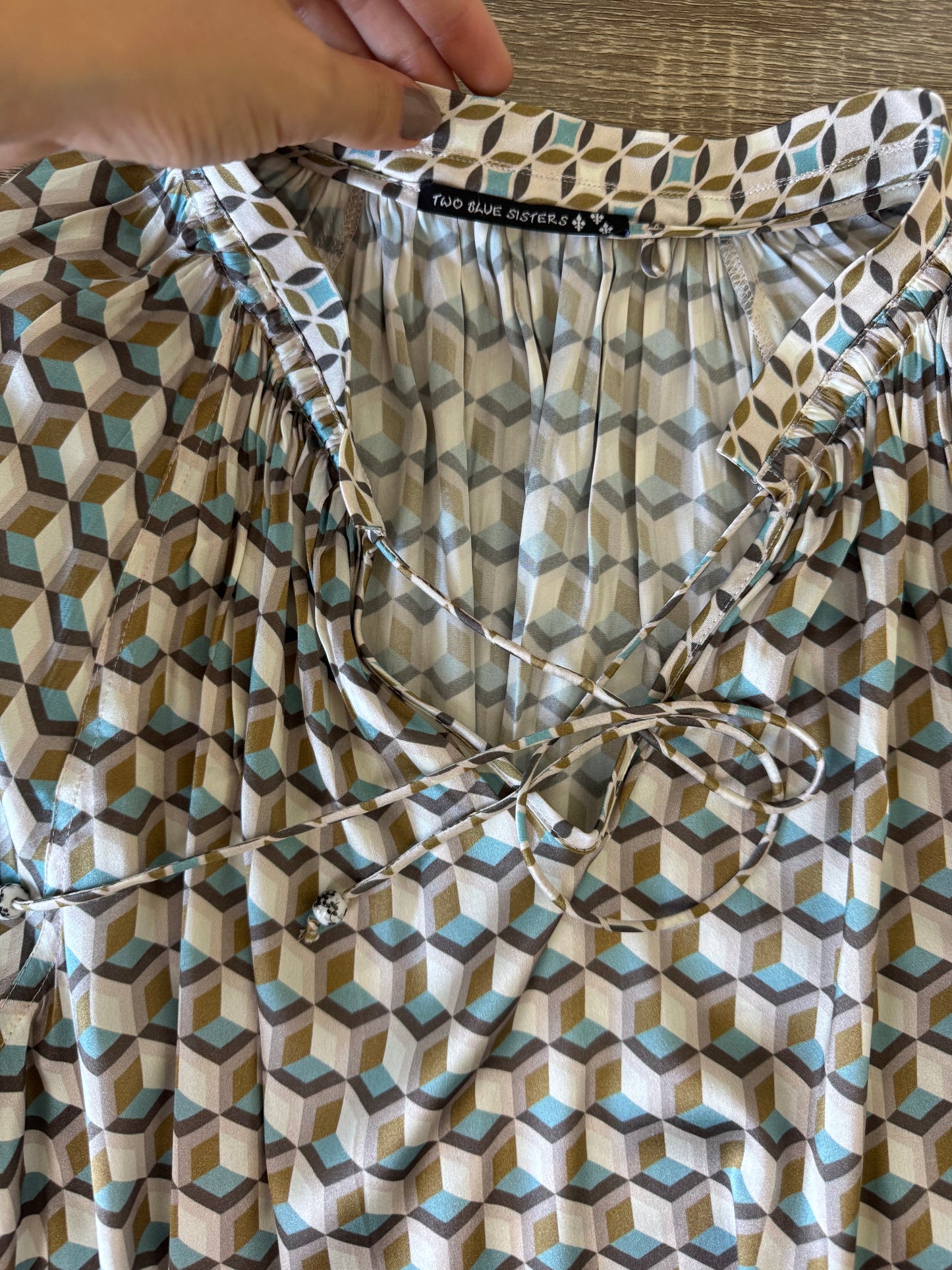 Rochie cu print din 100% mătase naturală, croi A- lejer 
(Mărimea xs- s/m)