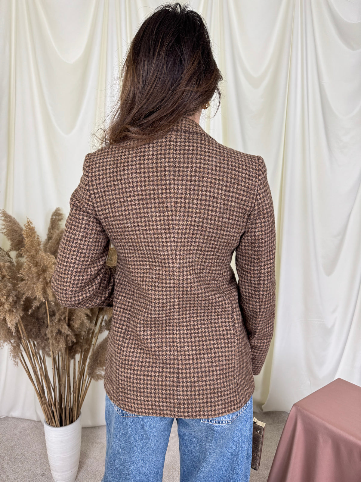Sacou vintage din stofă tweed mai groasă 100% lână ( mărimea XS)