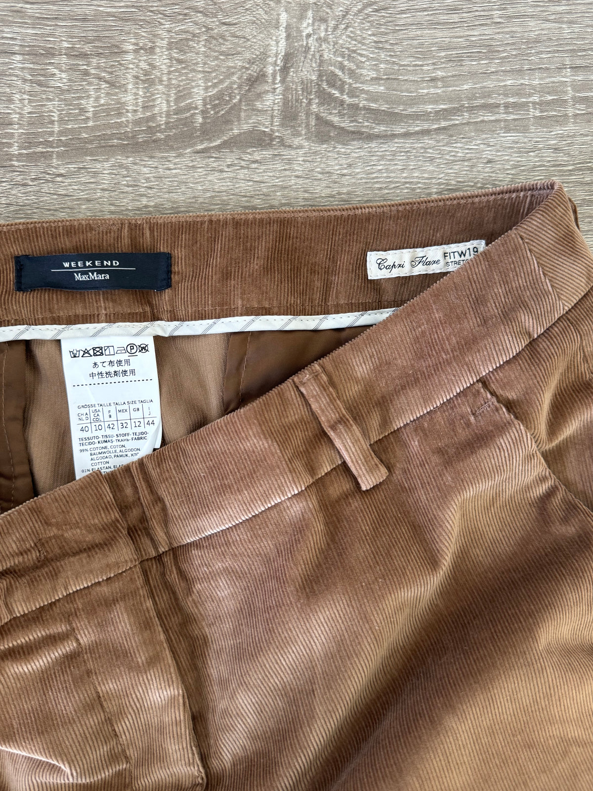 Pantalon premium MAX MARA din catifea de bumbac cu talie medie ( mărimea M)