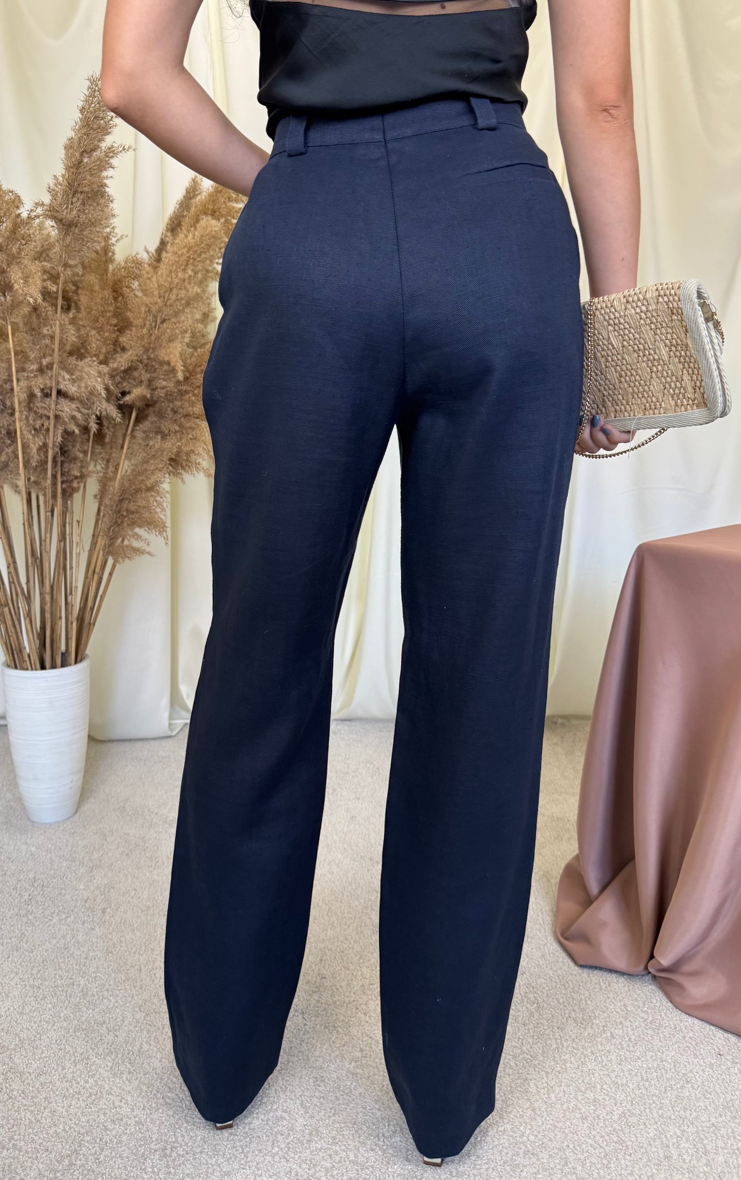 Pantalon vintage Brigitte din 100% in cu talie super înaltă, in structurat extrem de calitativ( mărimea M)