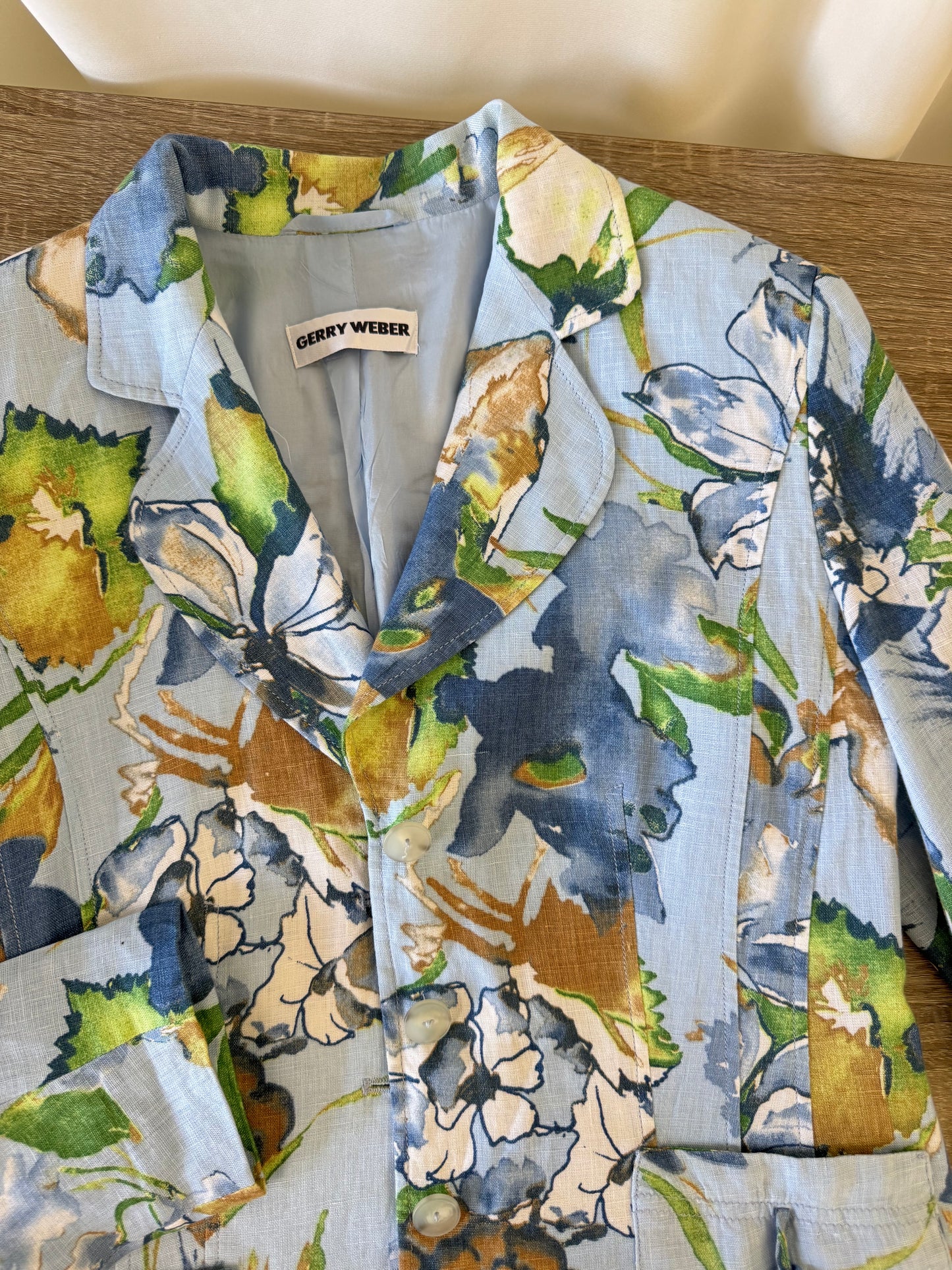 Sacou GERRY WEBER din 100% in baby blue cu print floral ( marimea 40/M-L)