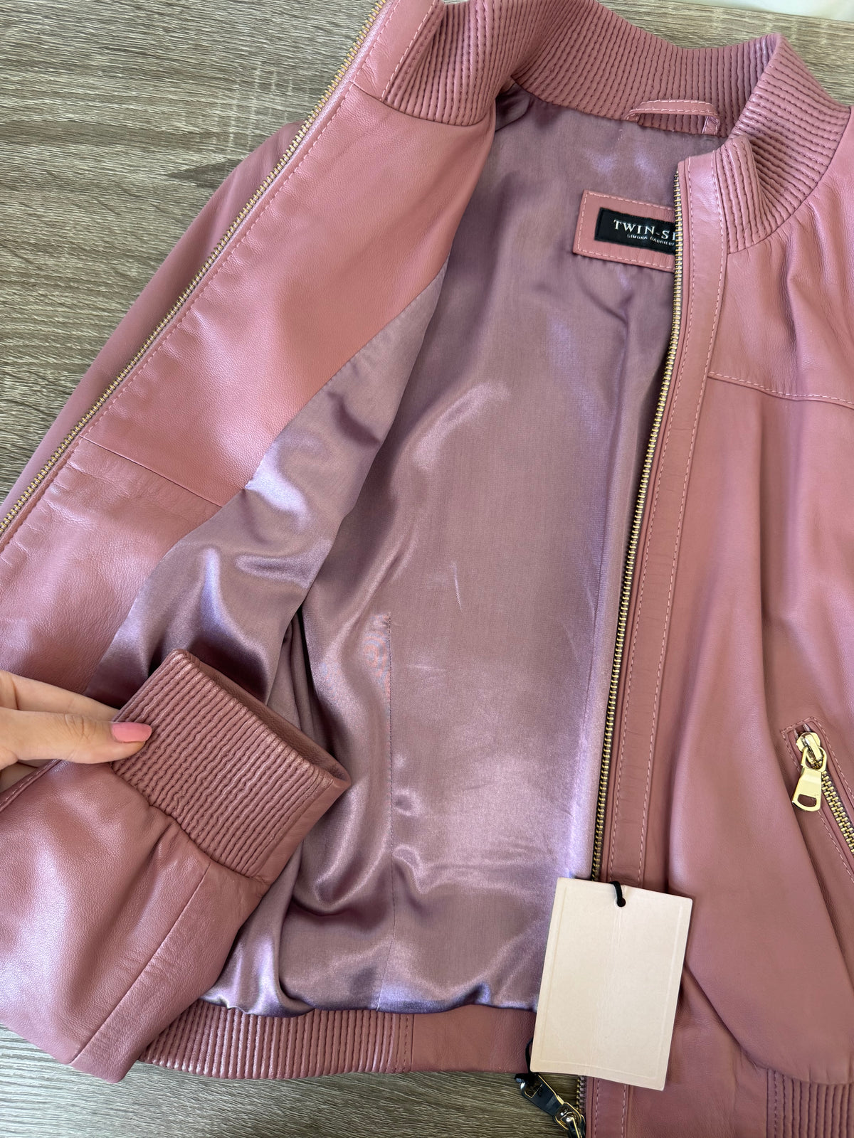Jacheta tip bomber TWINSET din piele naturală extrem de fină, produs nou, baby pink ( mărimea xs/s)
