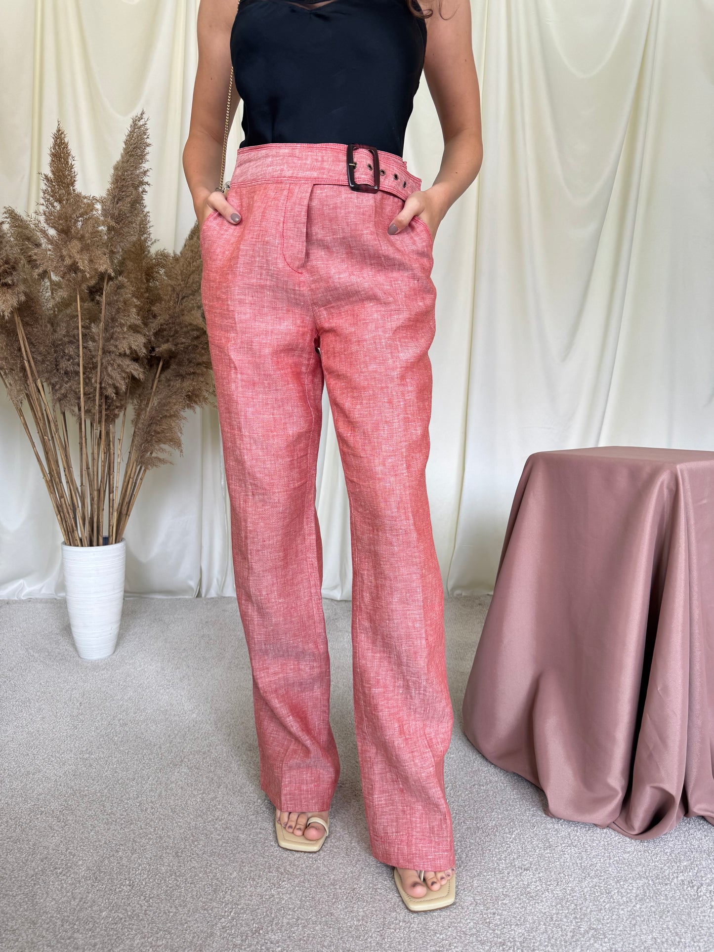 Pantalon de vară din 100% in cu centura pentru ajustare
(Mărimea L) -84 cm talie