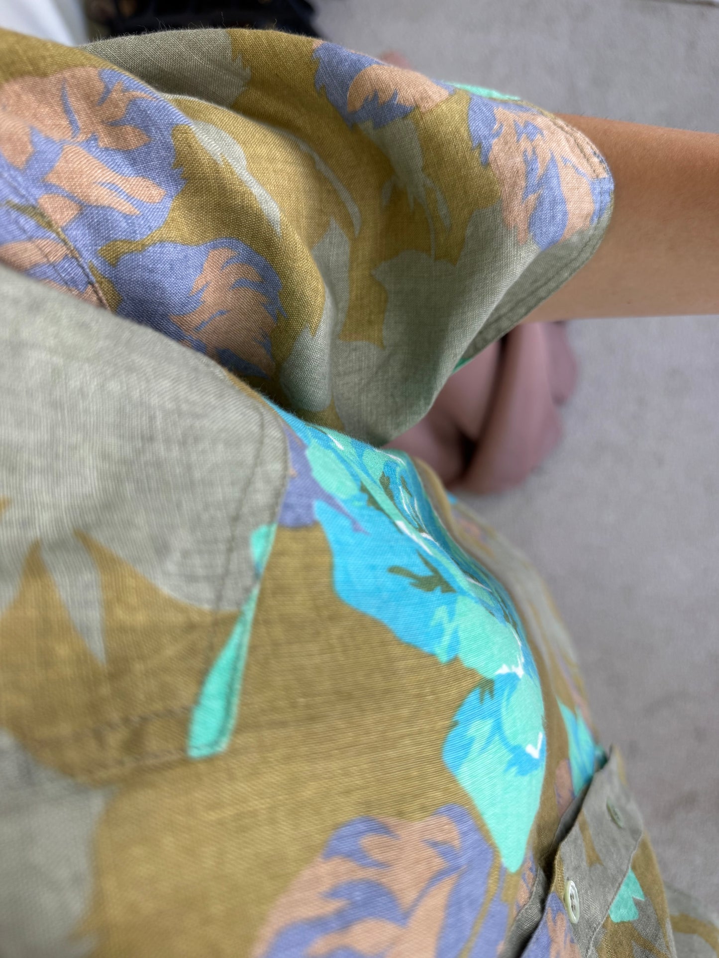 Cămașă SPORTMAX  by MAX MARA din 100% in cu print floral ( mărimea M/L)
