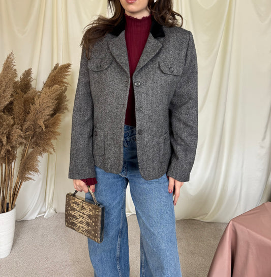 Sacou -jacheta luxury BURBERRY din 100% lână  (mărimea M/L)