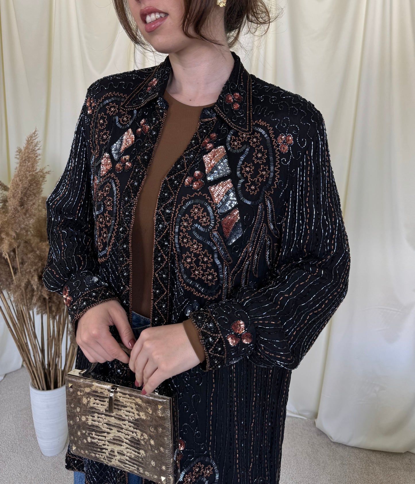 (Back in stock!) Piesă vintage din mătase naturala 
(Mărimea L/XL)
