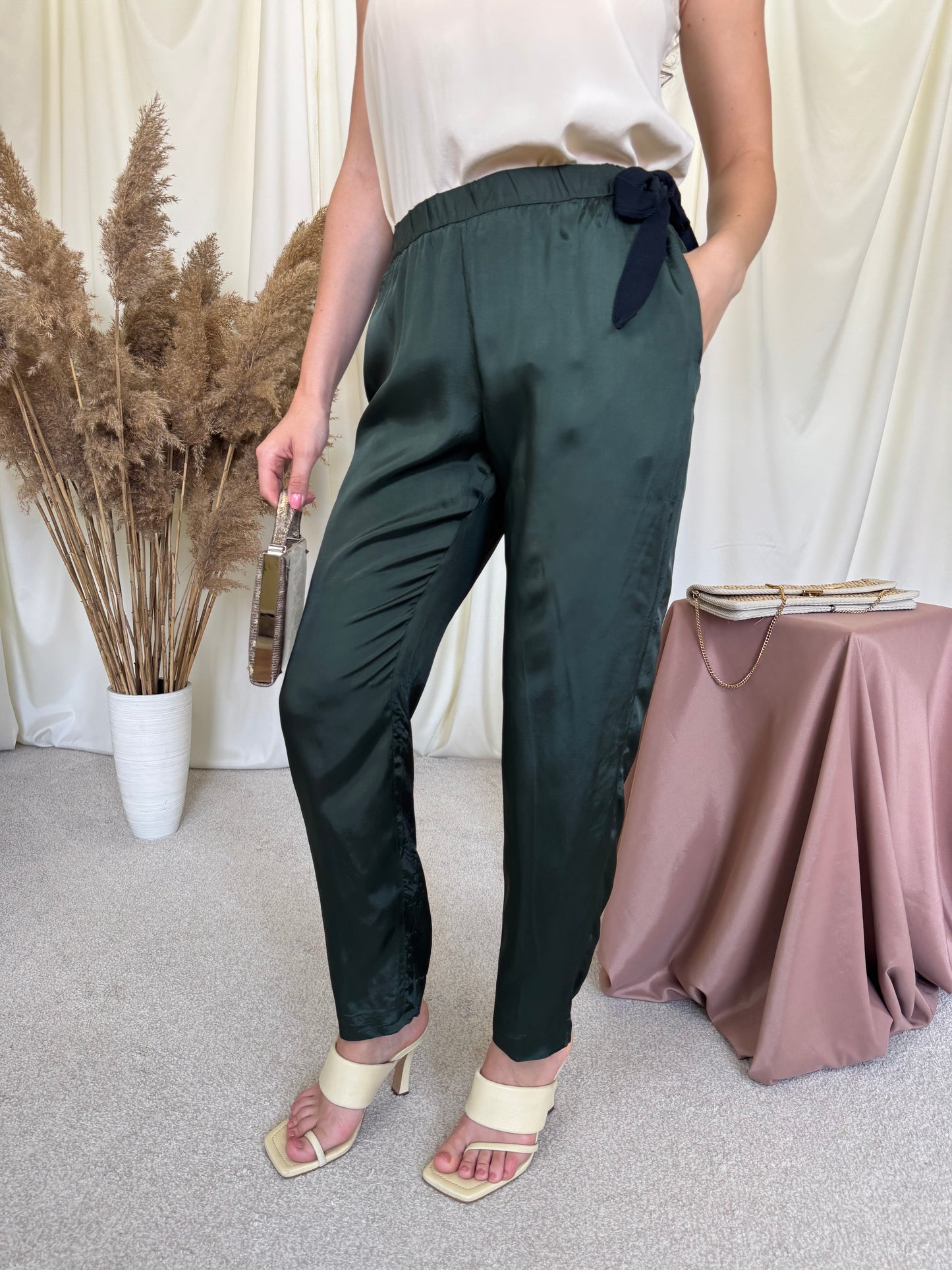 Pantalon luxury DRIES van notten in fit lejer și talie elastică , 100% raton ( mărimea S/M)