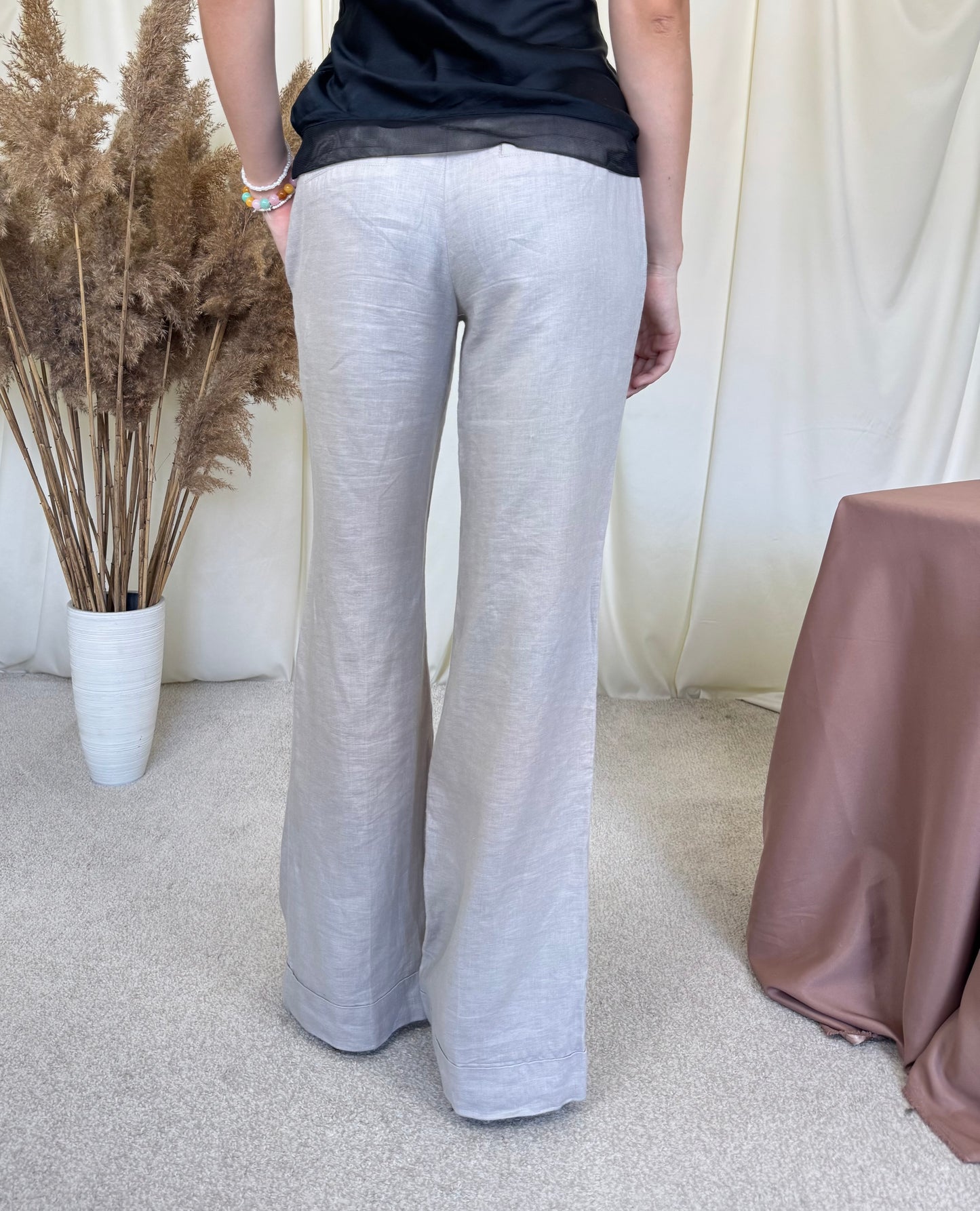 Pantalon gri din 100% în în croi evazat și talie medie-joasă ( mărimea S)
