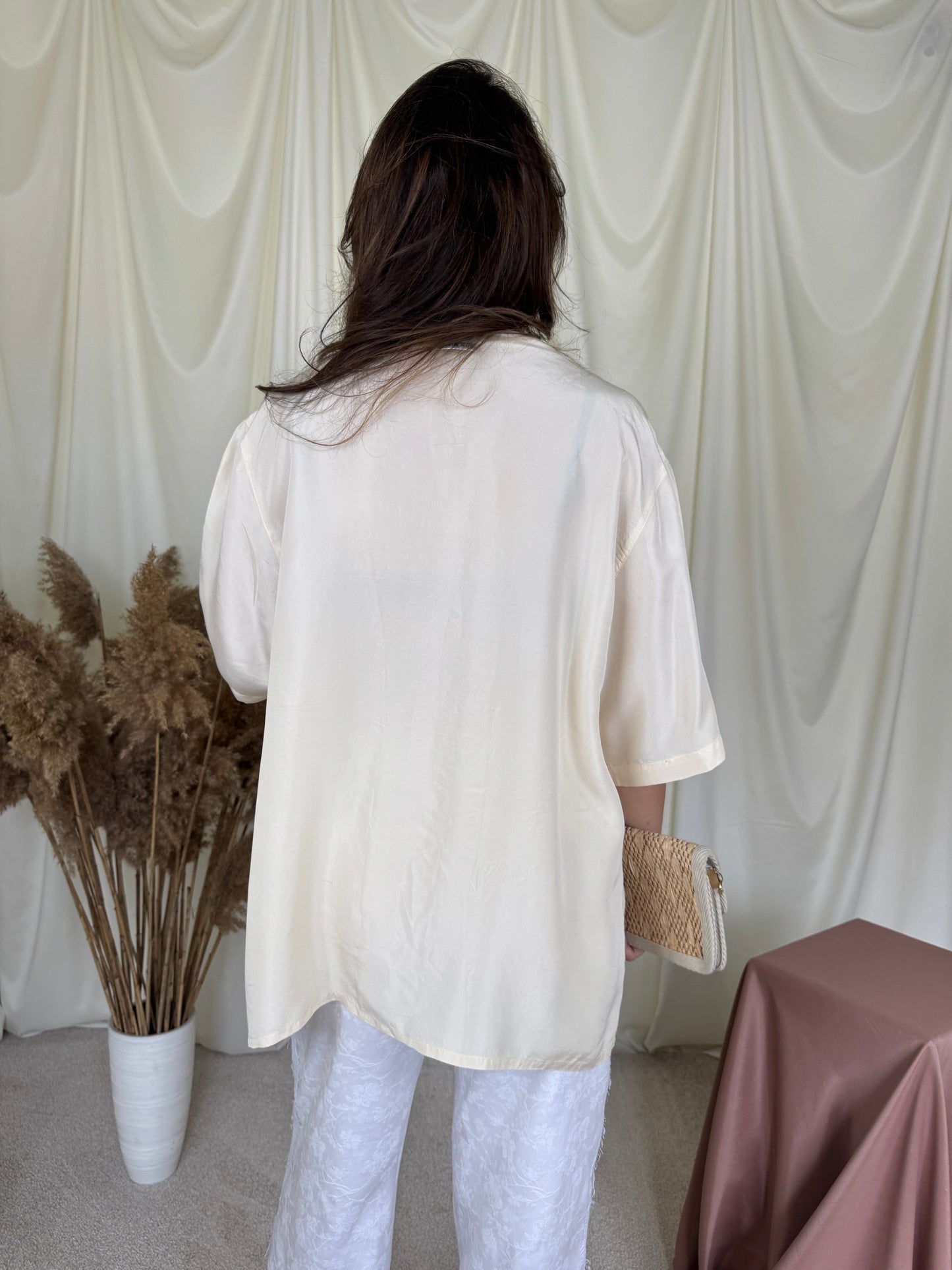 Camasa vintage din 100% mătase naturala cu năsturei( mărimea XL-XXL)