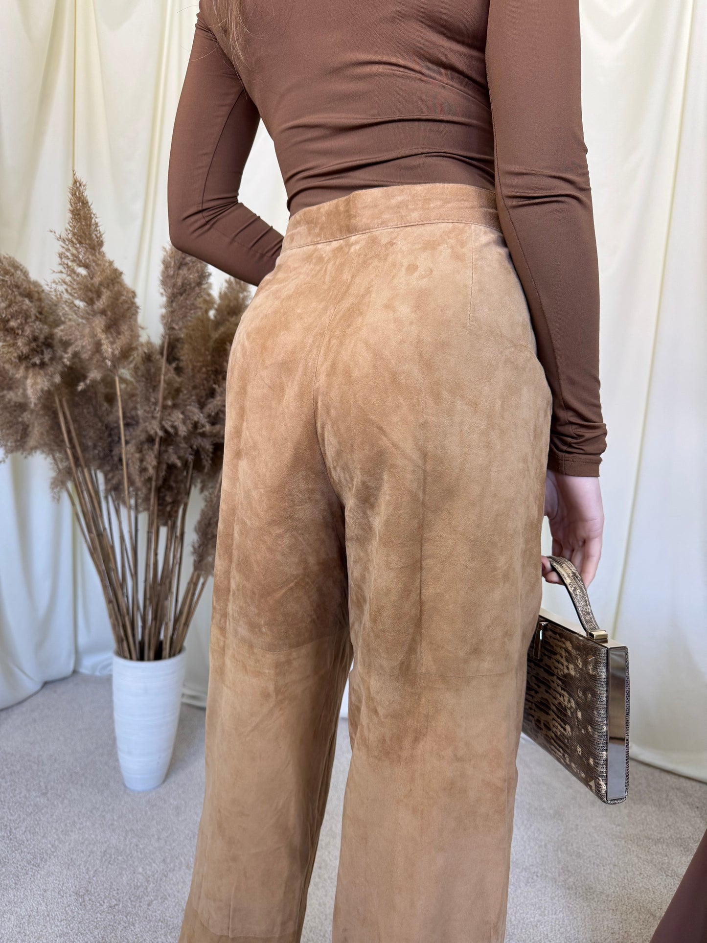 Pantalon vintage din 100% piele naturală e than de fină cu talie înaltă 
(Mărimea M)