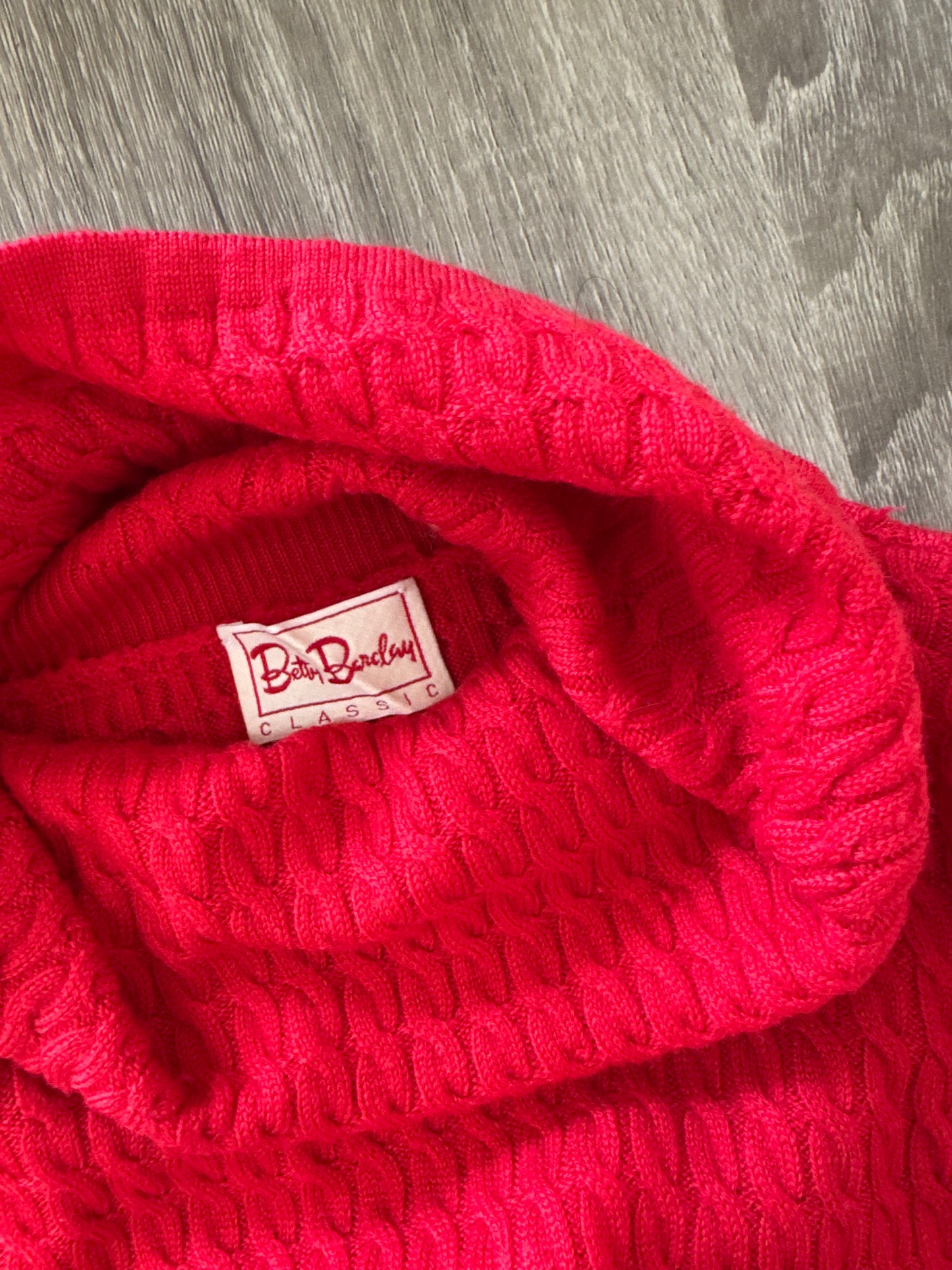 Pulover vintage lână pură ( mărimea S-M)