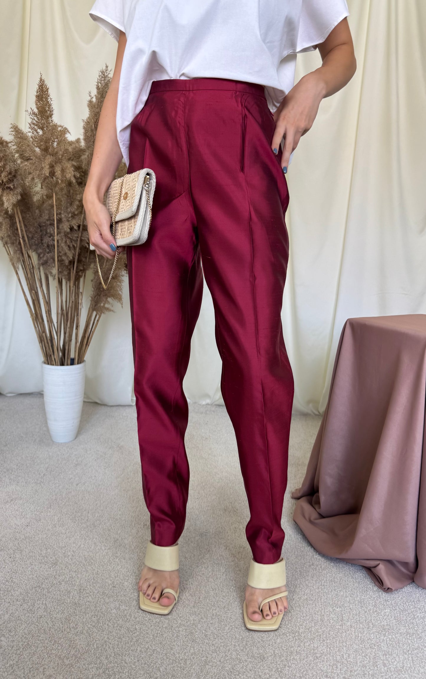 Pantaloni Max Mara din 100% mătase naturală cu talie înaltă ( mărimea M/L)
