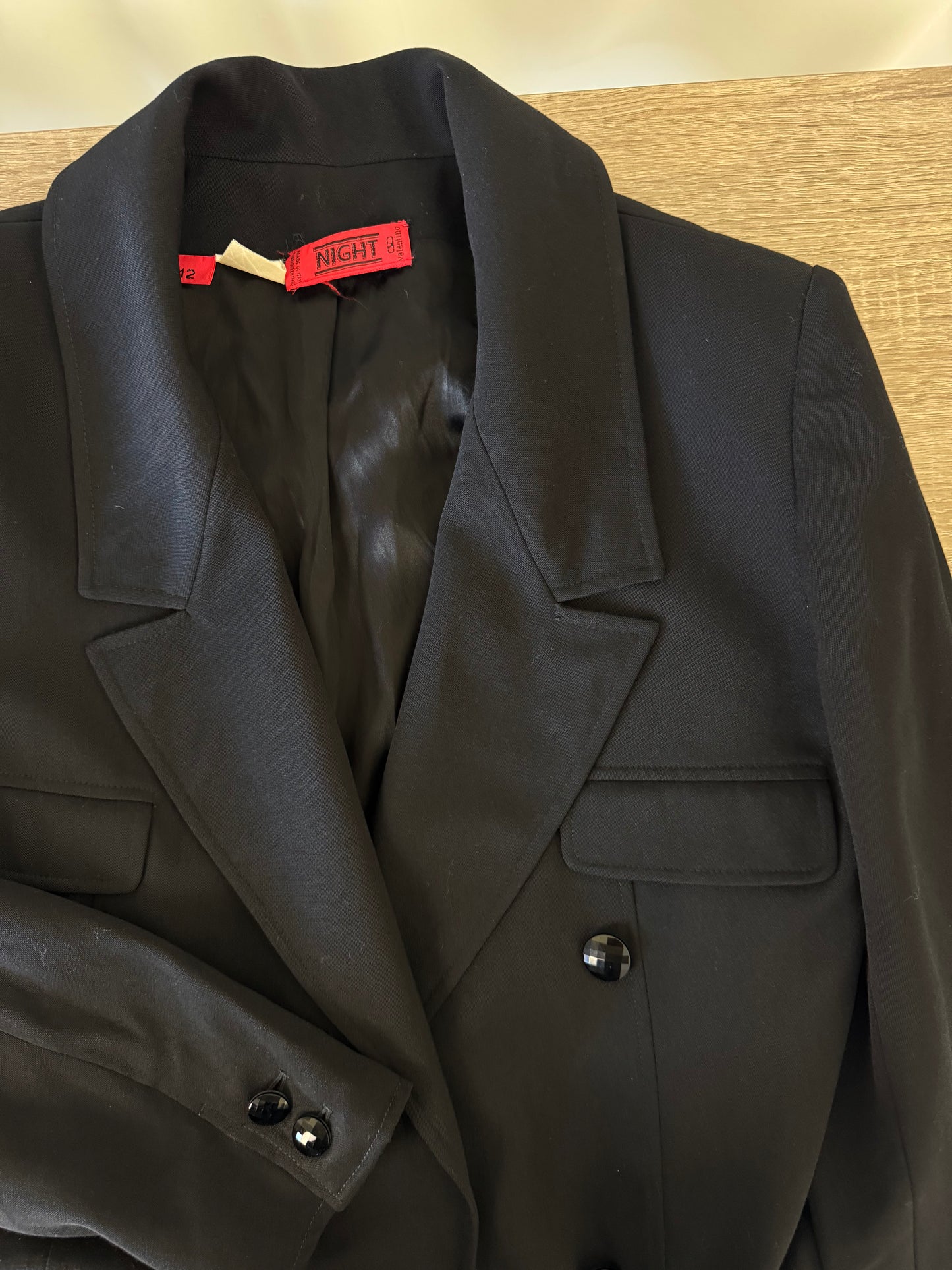 BACK IN STOCK. Sacou-jacheta VALENTINO mărimea M. Stofă din lână