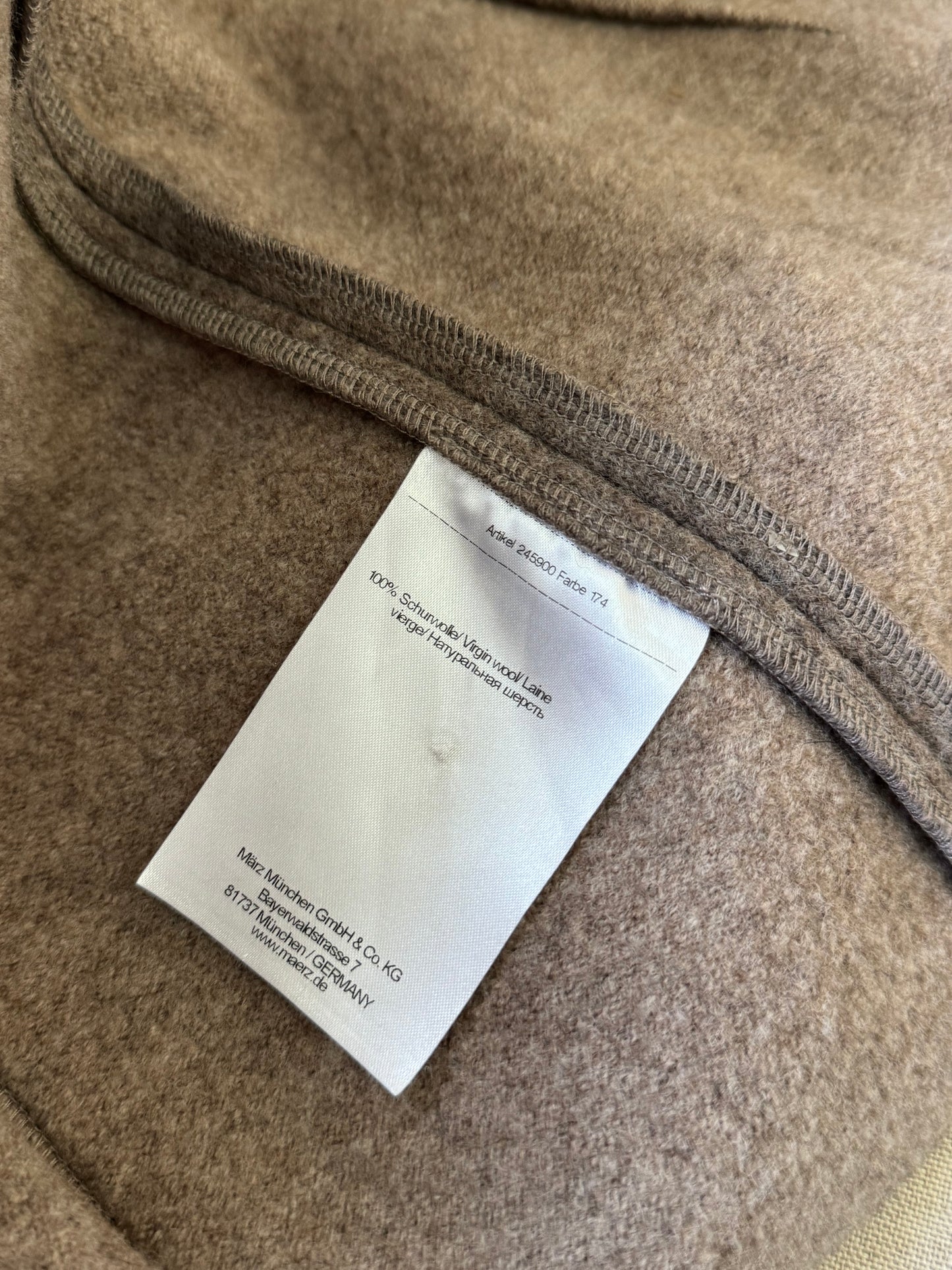 Jacheta MAERZMUENCHEN 100% lână pură (mărime M-L)