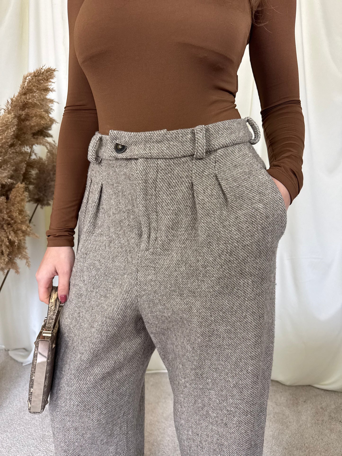 Pantalon din 100% lână bashparis cu talie înaltă, (mărimea L)