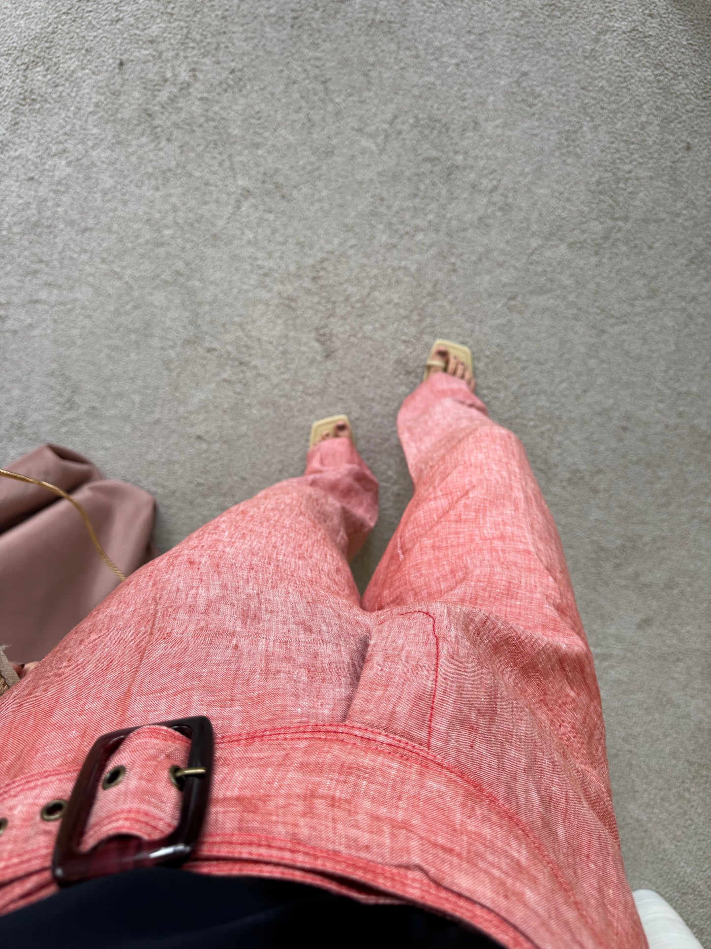 Pantalon de vară din 100% in cu centura pentru ajustare
(Mărimea L) -84 cm talie