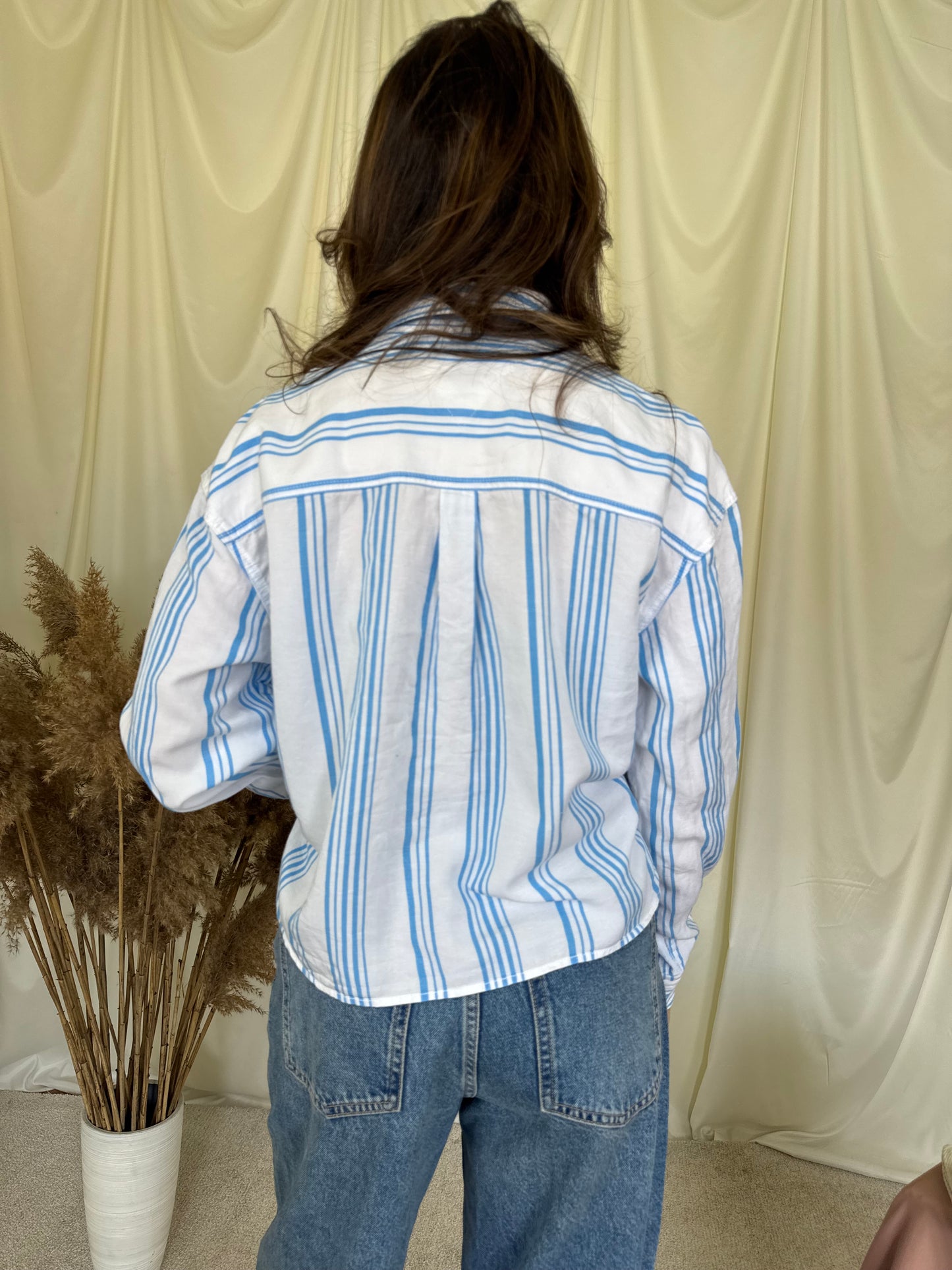 Camasa crop Tommy din 100% bumbac 
(Mărimea M)