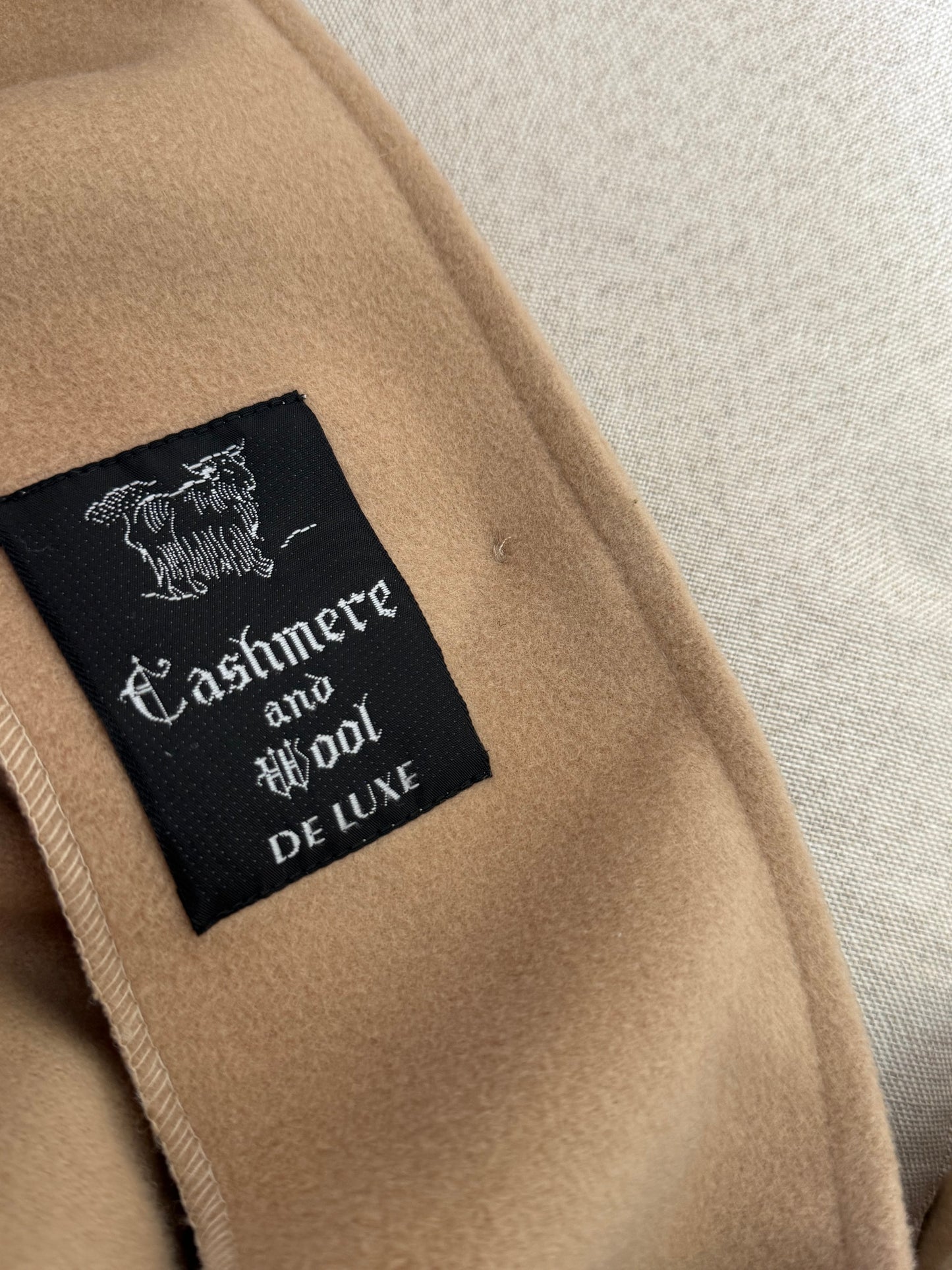 Capa vintage din lana și cașmir