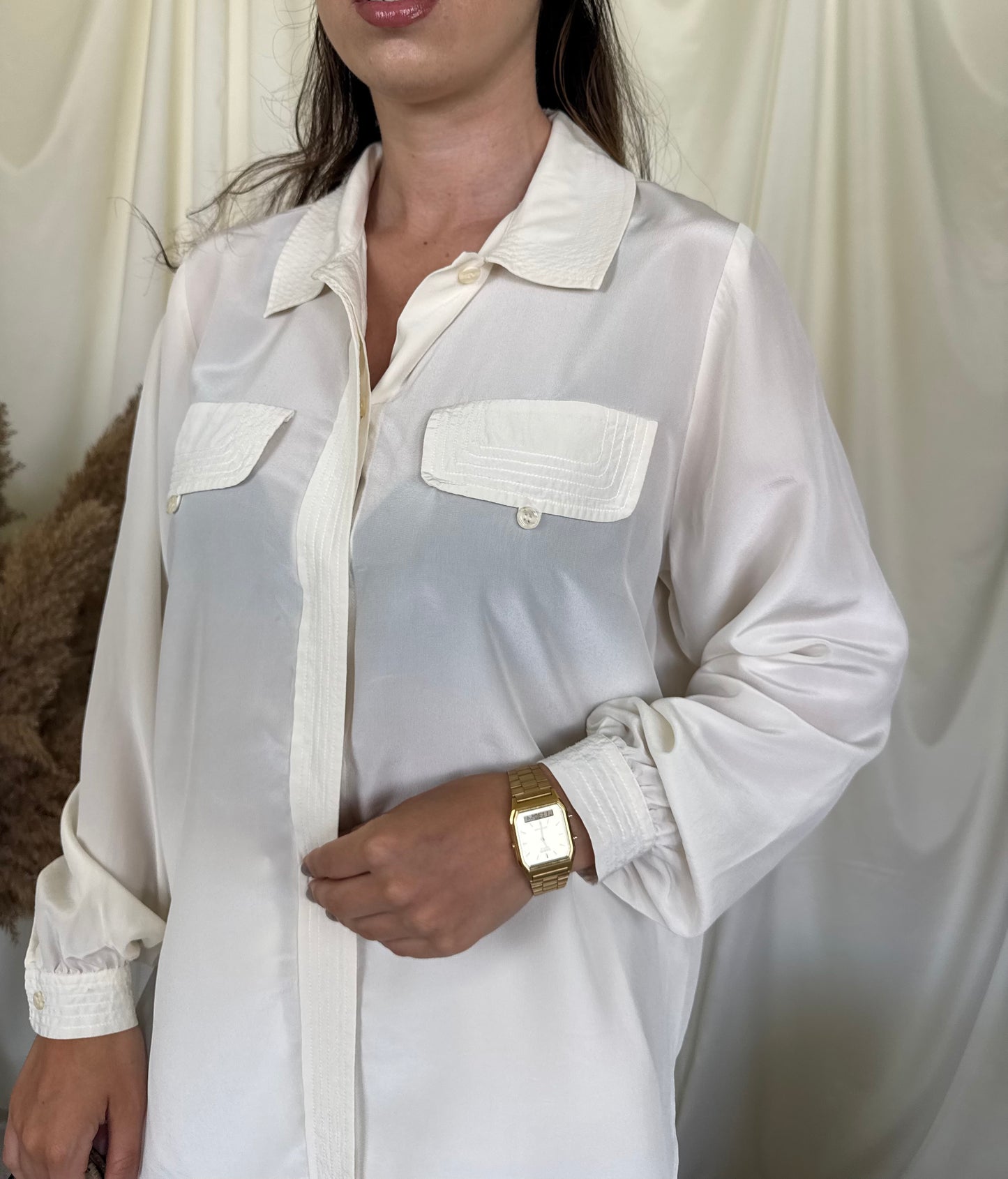 Cămașă vintage din 100% mătase naturală 
(Mărimea M/L)