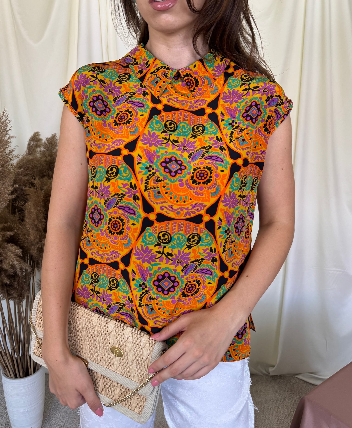 Cămașă luxury vintage - colecție 2014, din 100% mătase naturală cu print și inscripție cu brandul ( mărimea S/M)