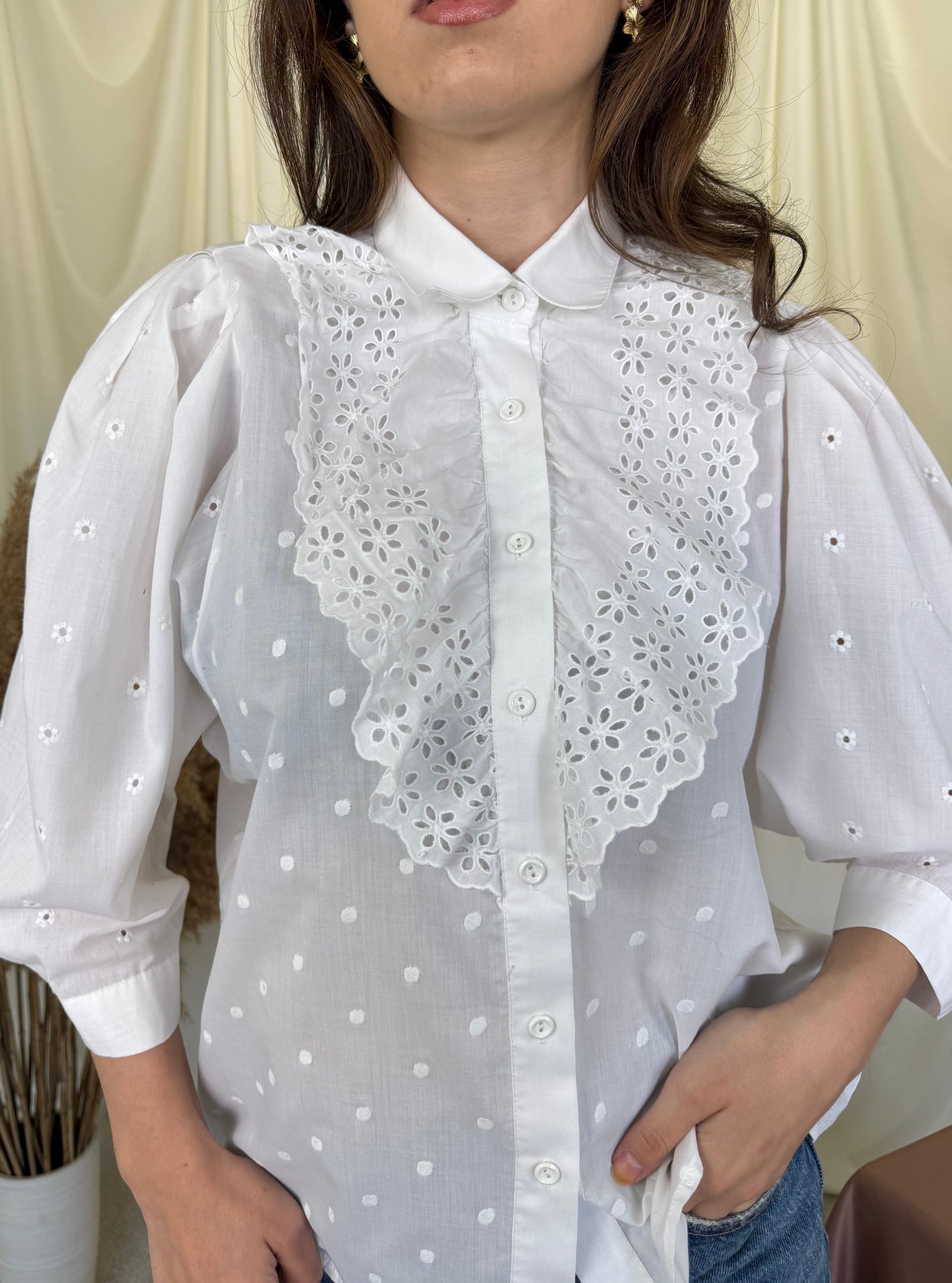 Cămașă vintage cu broderie din 100% bumbac 
(Mărimea M/L)
