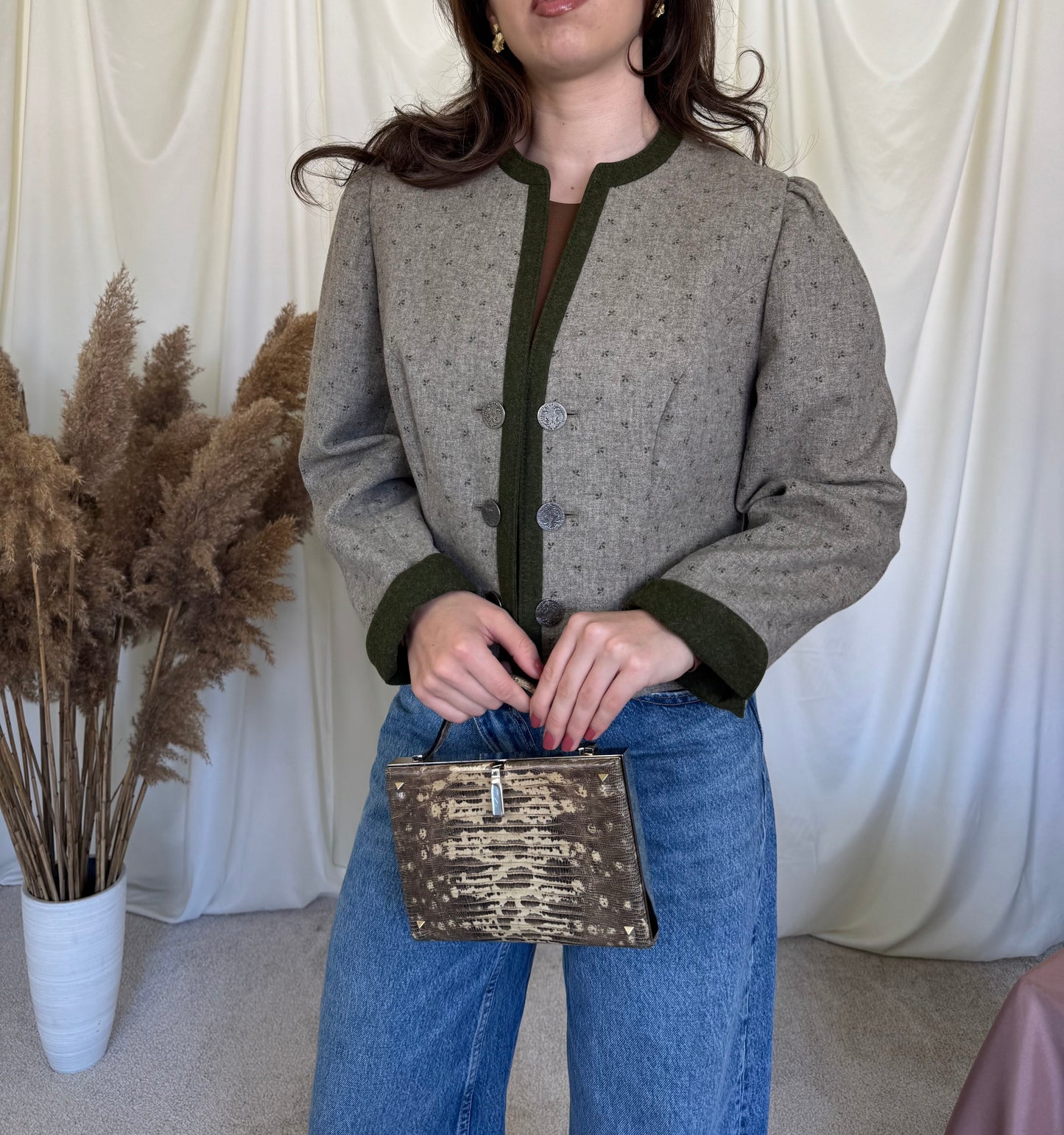 Sacou-jacheta vintage din lana cu nasturi metalici 
(Mărimea M/L)
