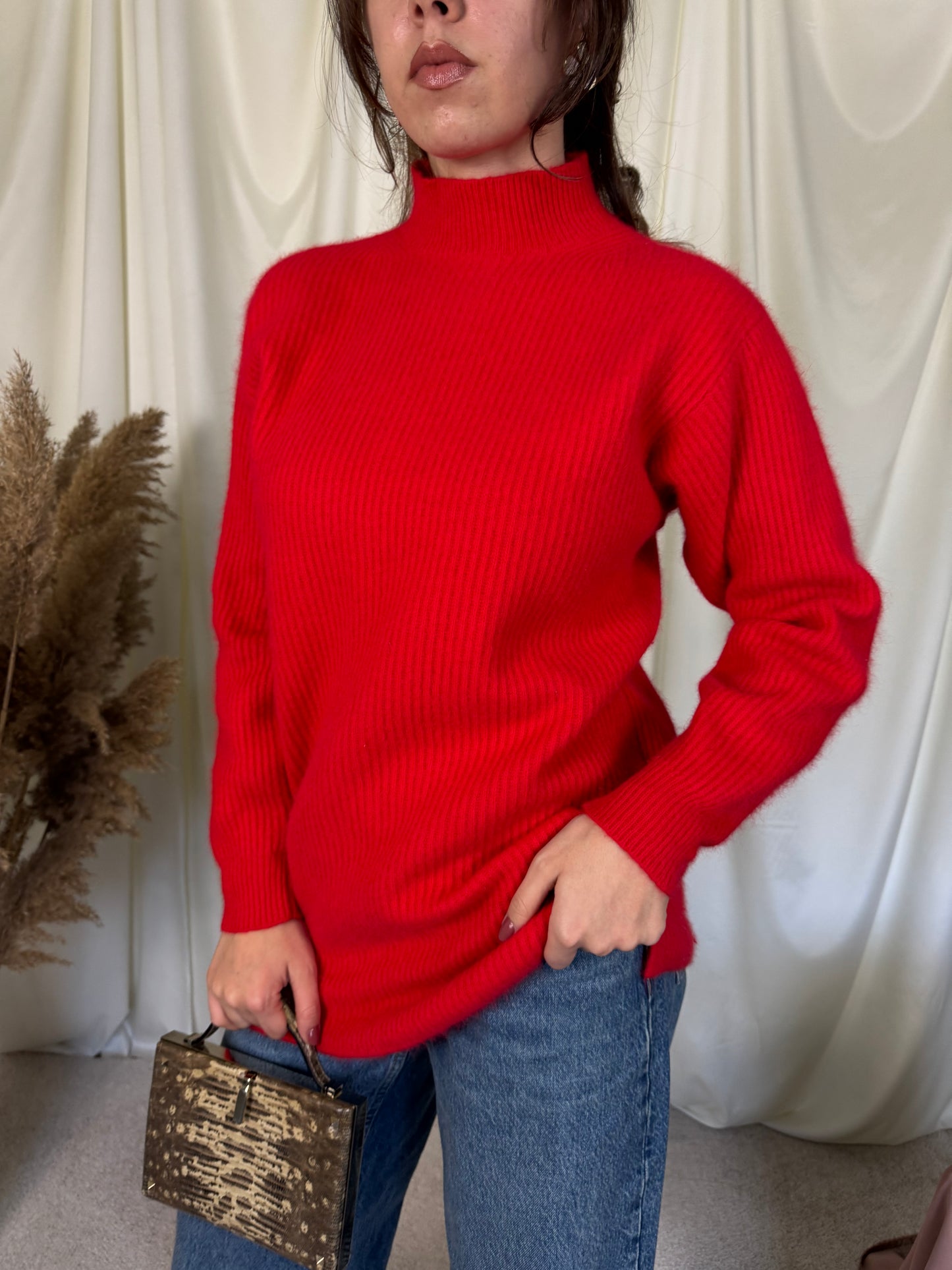 Pulover vintage superb din angora și lână ( mărimea S)