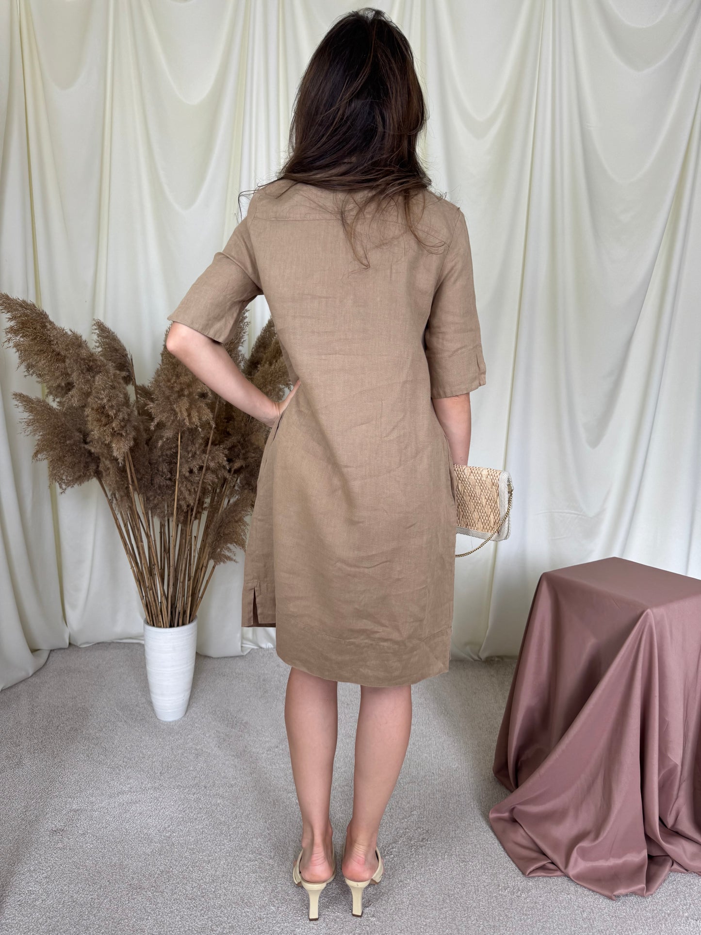 Rochie de vară din 100% in cu aplicații metalice ( mărimea S)