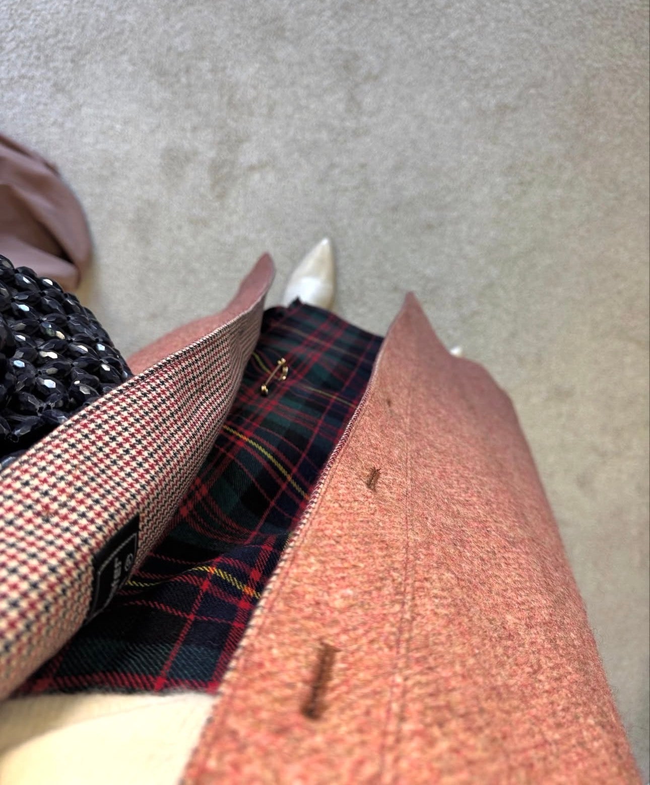 Palton vintage din stofă superbă de lână( mărimea S-M)