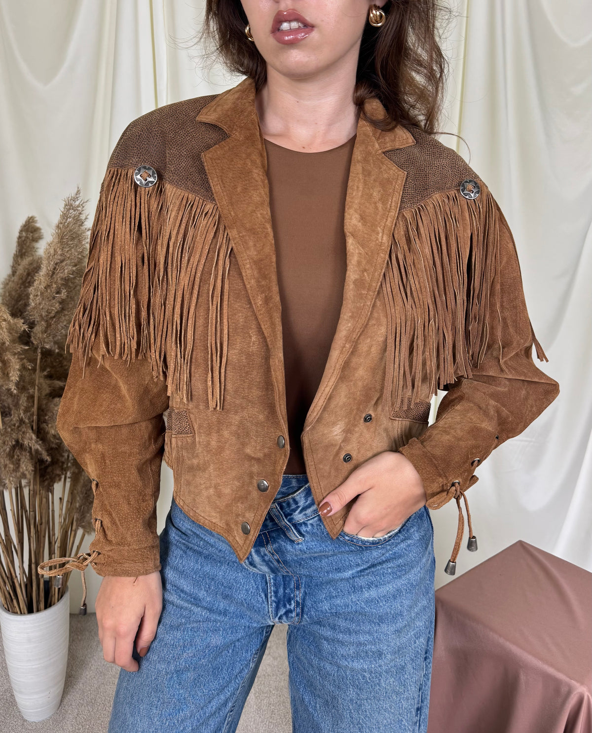 Jacheta vintage din 100% piele naturală cu franjuri ( mărimea S)
