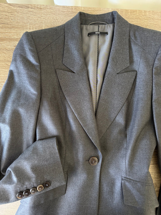 Sacou cambrat Hugo Boss din stofă super soft de lână ( mărimea XS/S)