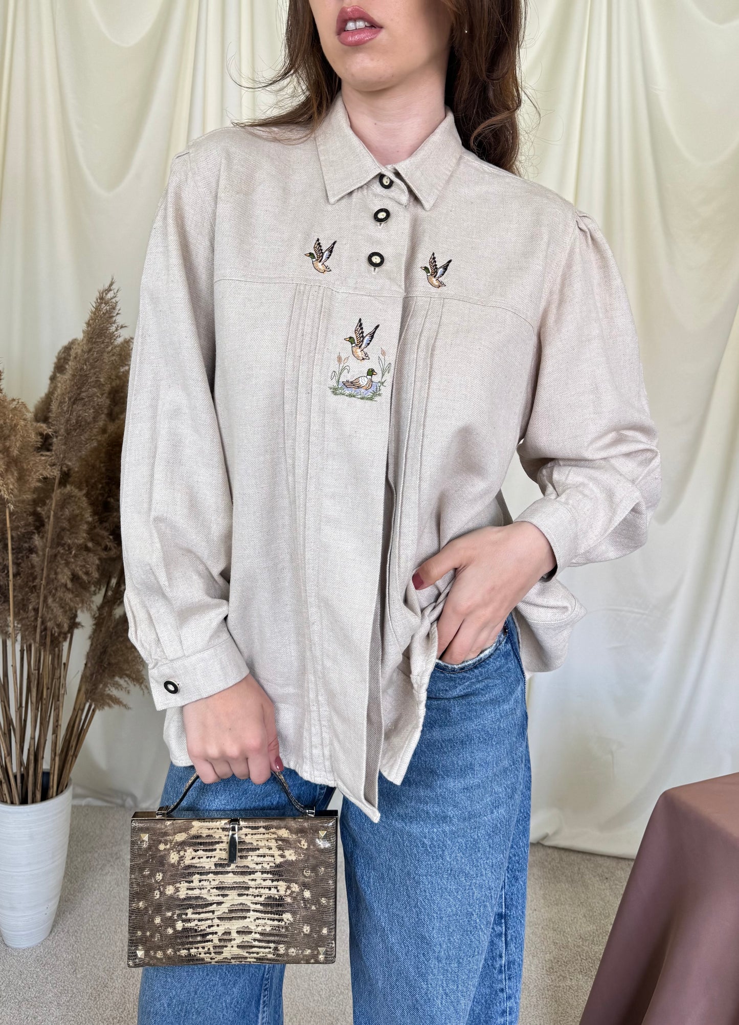 Cămașă vintage cu broderie din bumbac și in 
(Mărimea L)