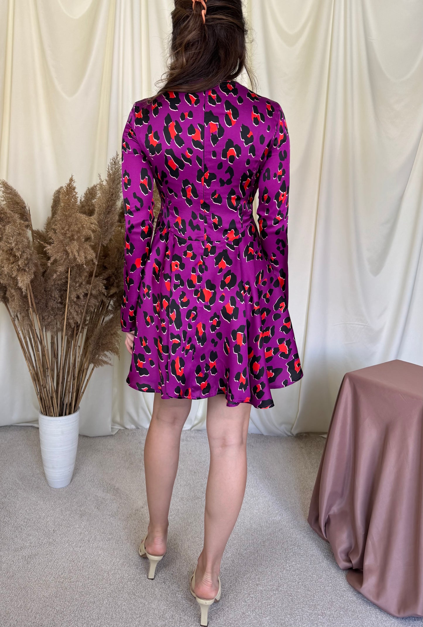 Rochie Pinko cu print și talie marcată, nasturi aurii inscripționați ( mărimea XS)