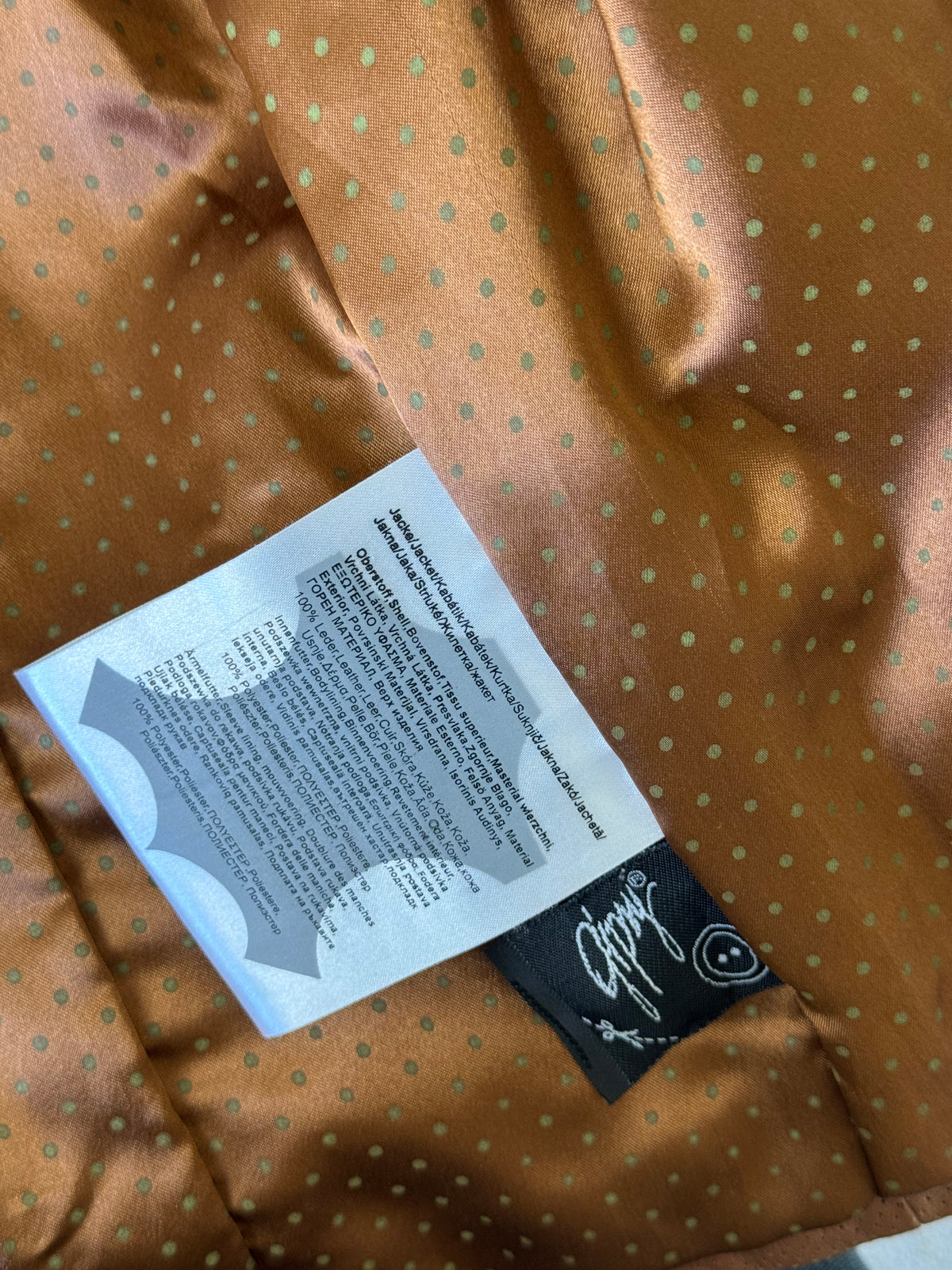 Geacă vintage din piele naturală super fină tip mănușă ( mărimea M/L)