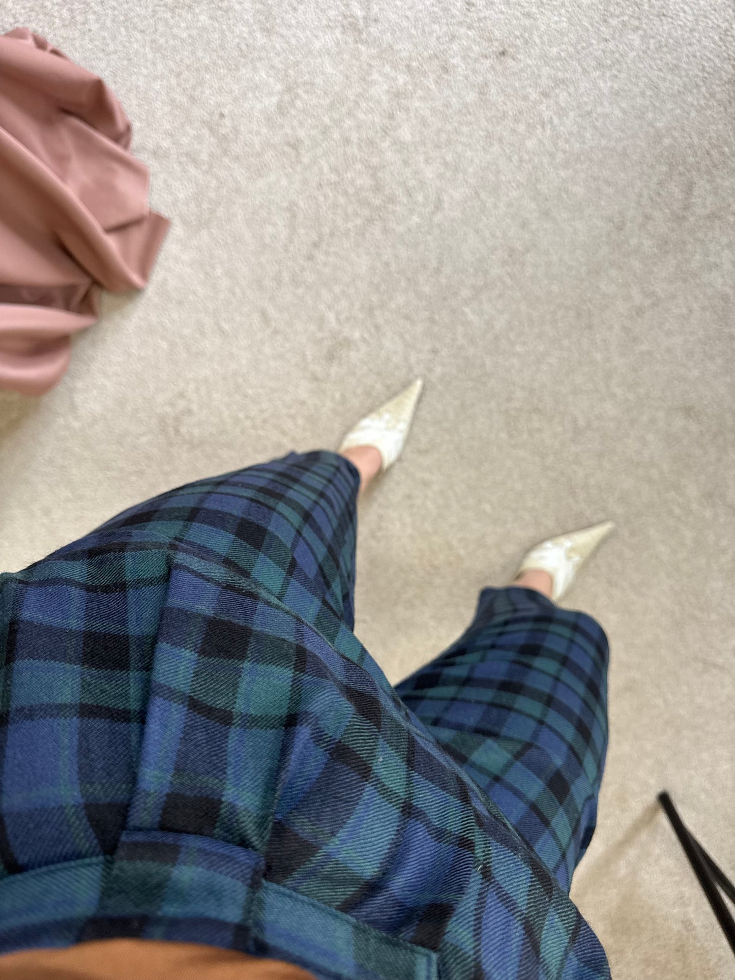 Pantalon vintage din lana cu talie super înaltă, (mărimea XS)