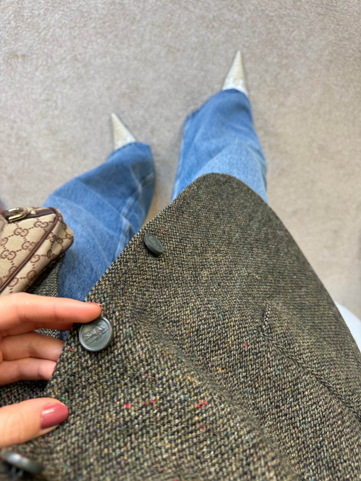 Piesa de colecție BURBERRY- lână HARIS TWEED