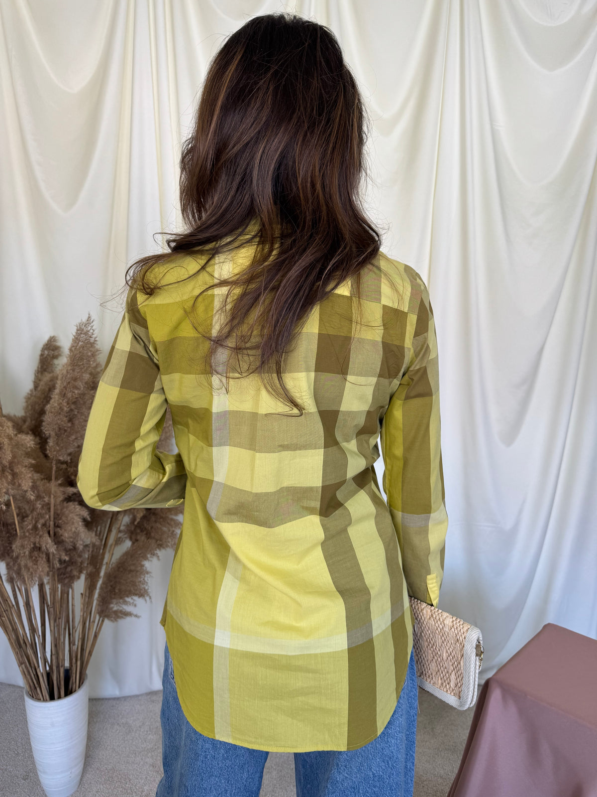 Cămașă luxury BURBERRY din 100% bumbac cu print specific brandului ( mărimea S)