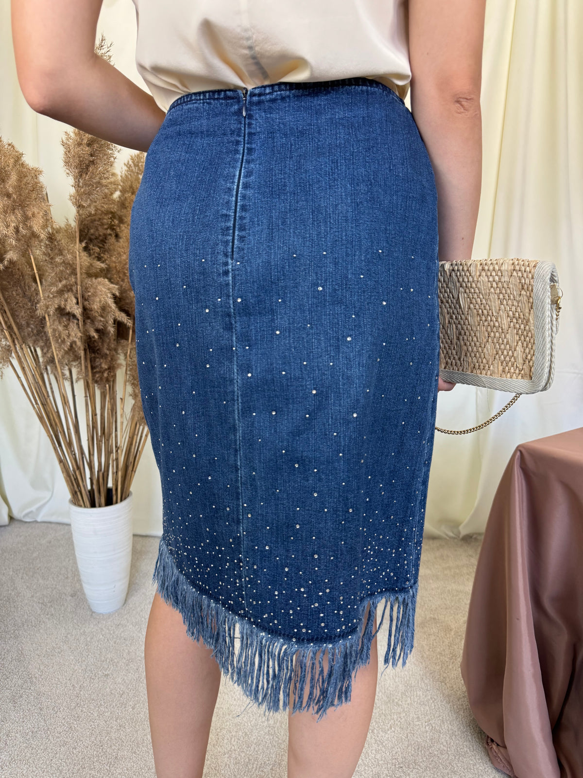 Fusta luxury FENDI de colecție din denim 100% bumbac cu aplicații ( mărimea S/M)