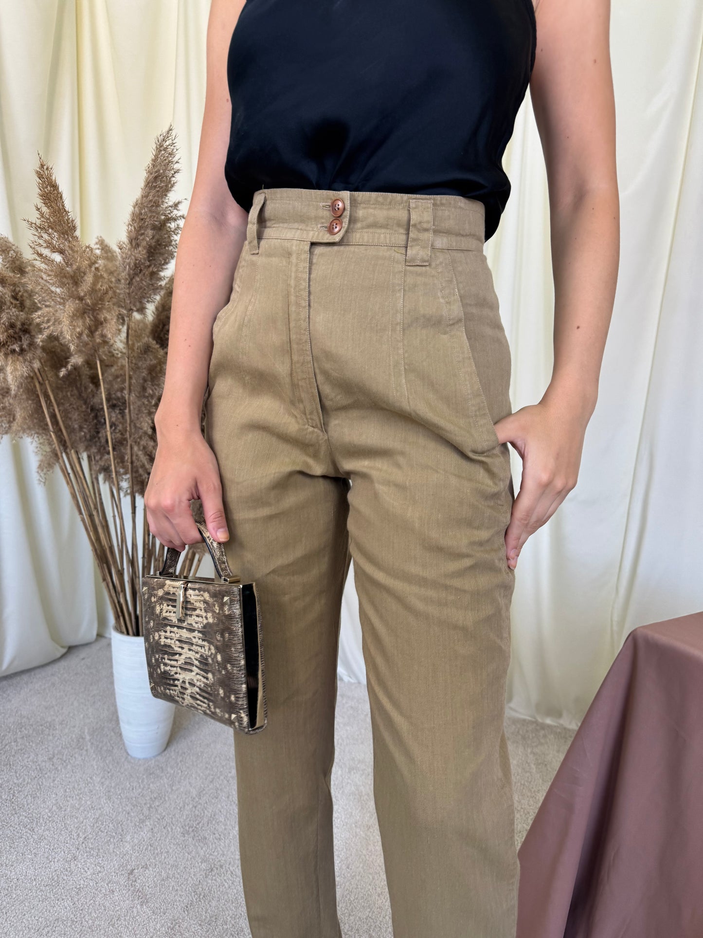 Pantalon brand luxury JIL SANDER cu talie super înaltă din in 
(Mărimea XS/S)- 66 cm talie
